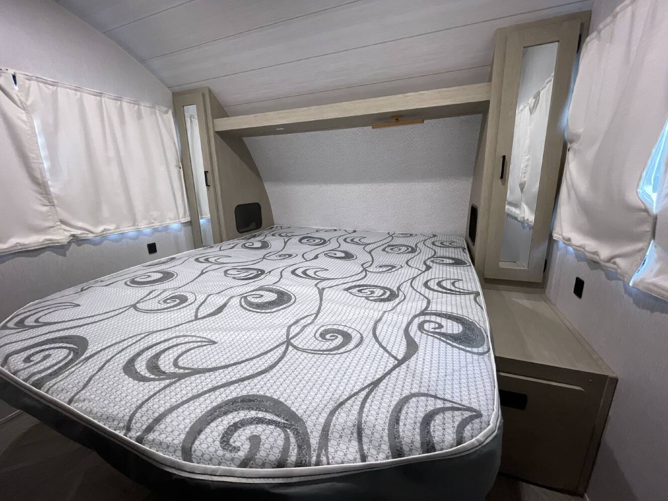 A photo of this 2024 Forest River SALEM CRUISE LITE 24VIEW