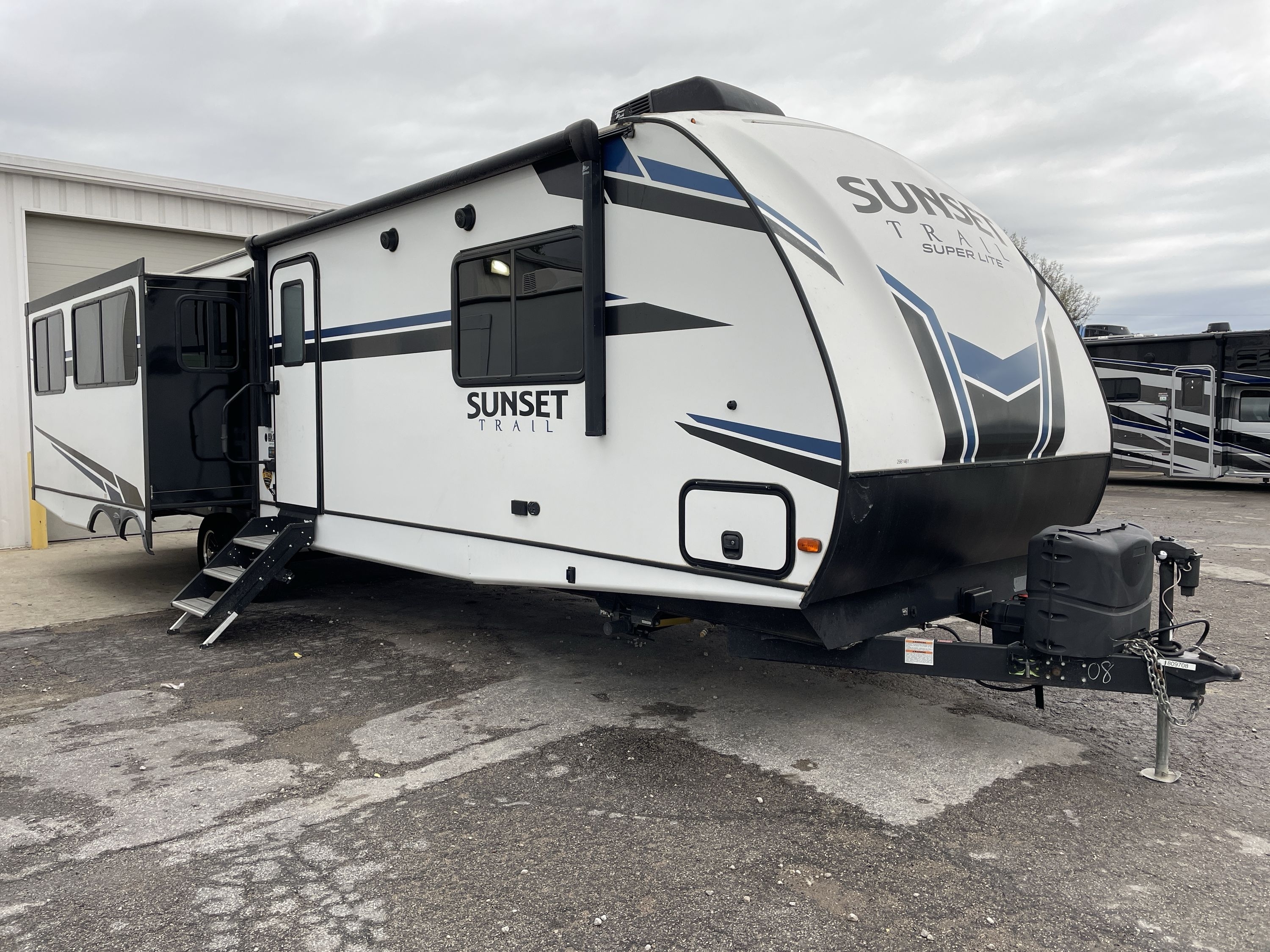 2021 Crossroads SUNSET TRAIL 330SI RV