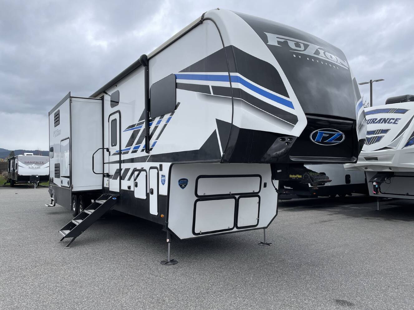 A photo of this 2022 Keystone FUZION 379