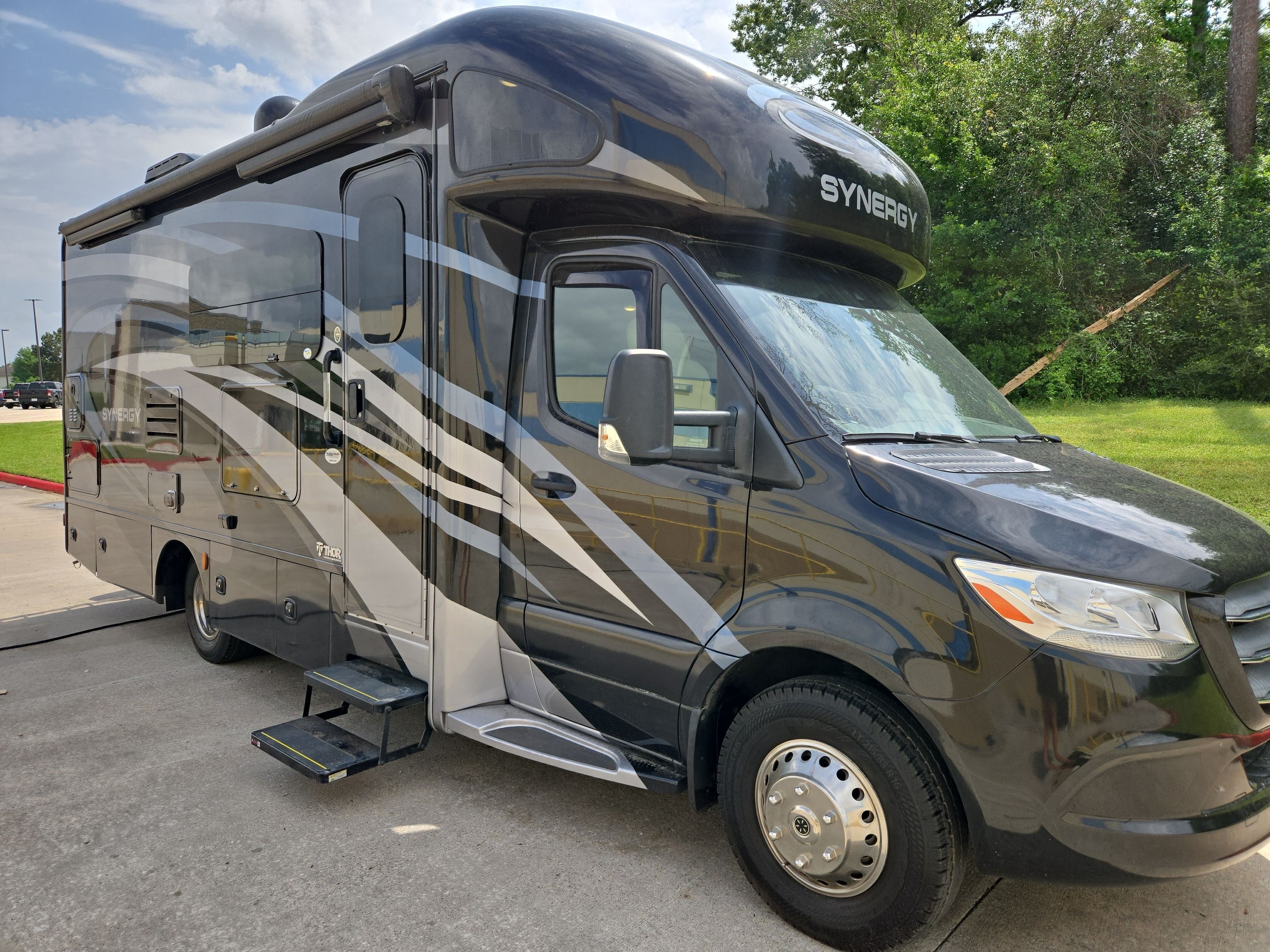 2020 Thor SYNERGY 24MB RV