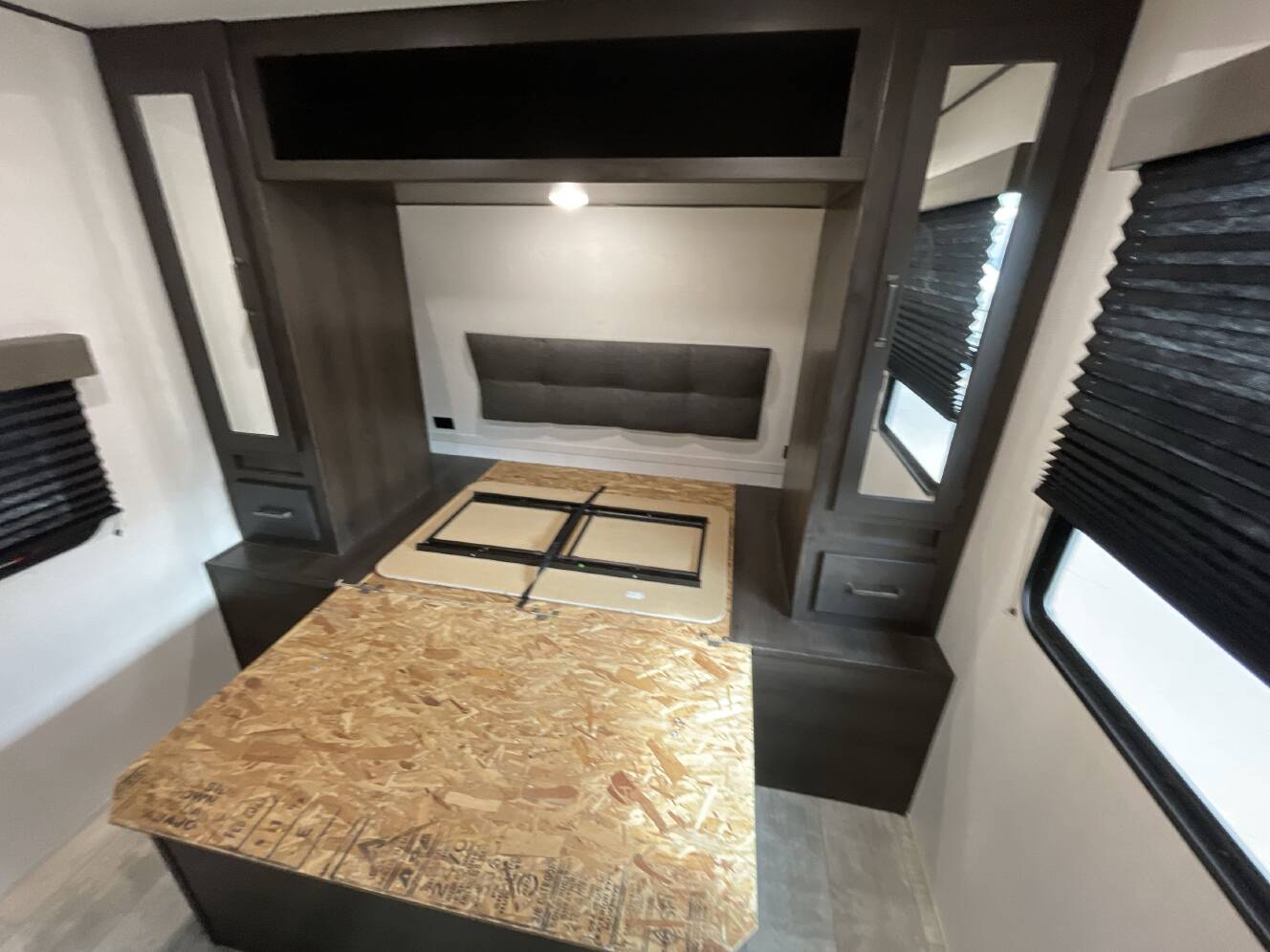 A photo of this 2024 Grand Design MOMENTUM MAV 27MAV