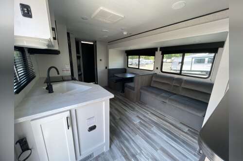 2025 Jayco JAY FLIGHT SLX 261BHS in midway FL