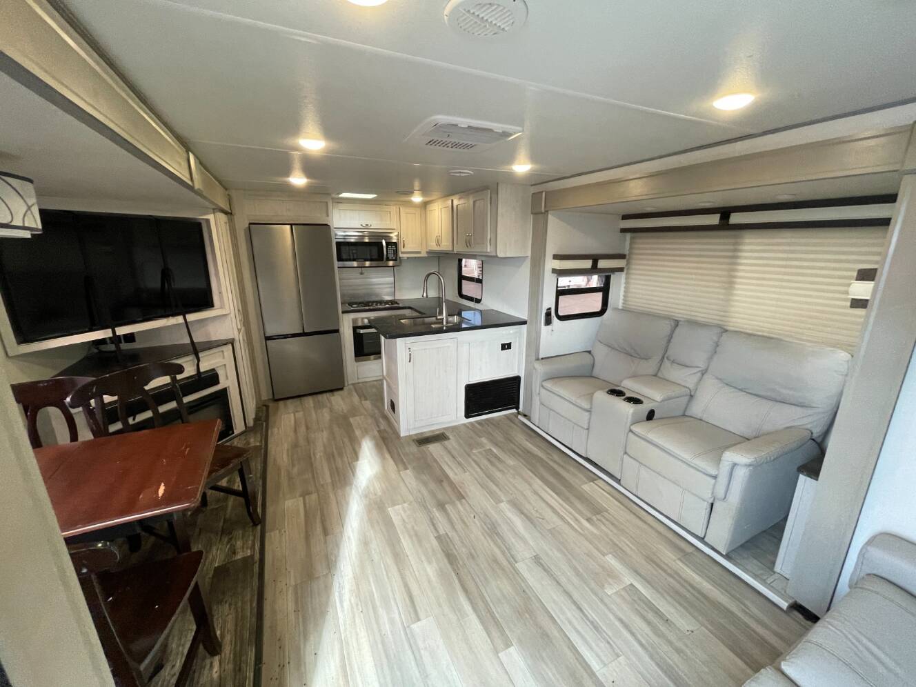 A photo of this 2022 Prime Time LACROSSE 3411RK