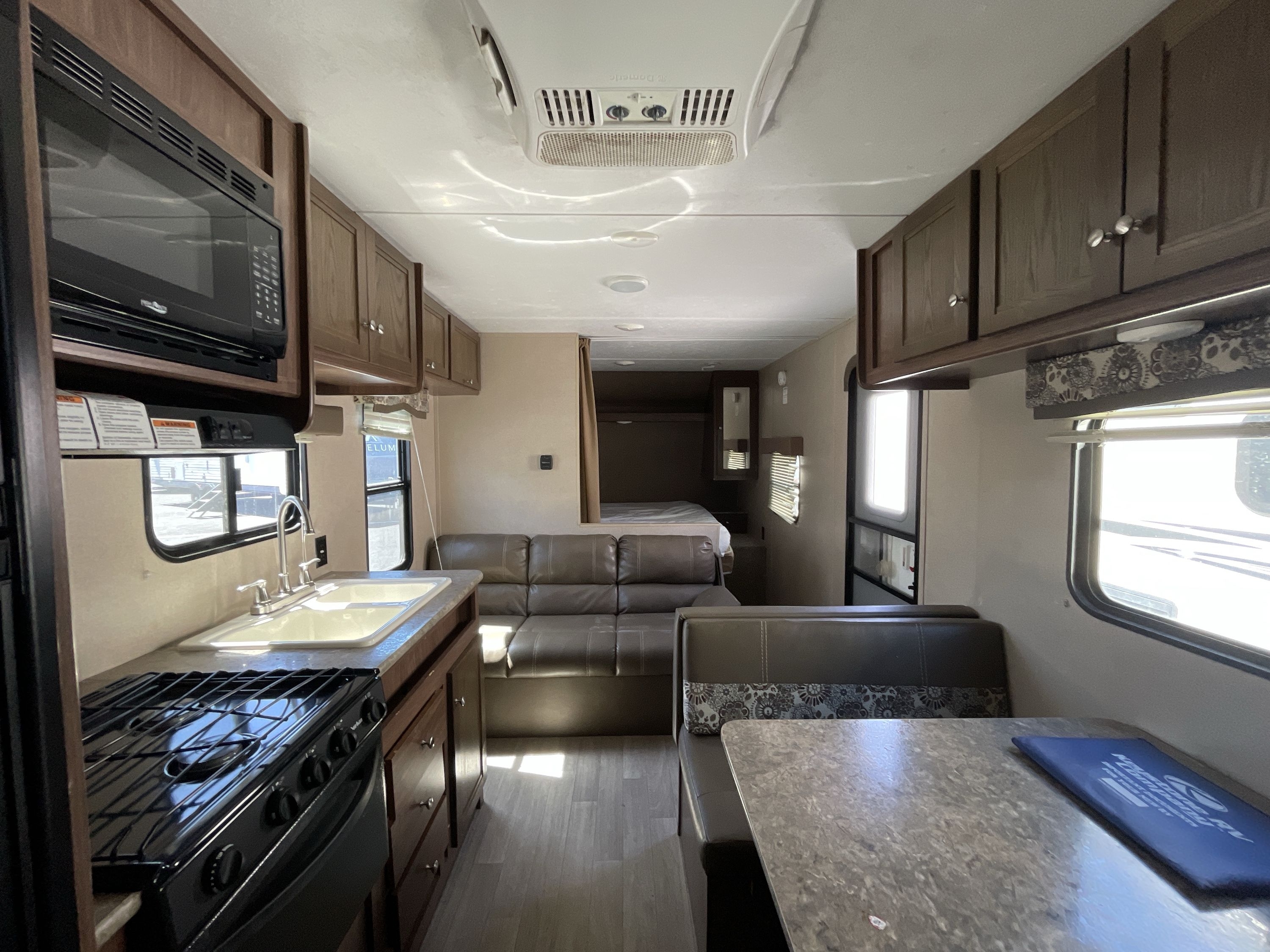 2017 Coleman COLEMAN LANTERN 274BHWE in meridian ID