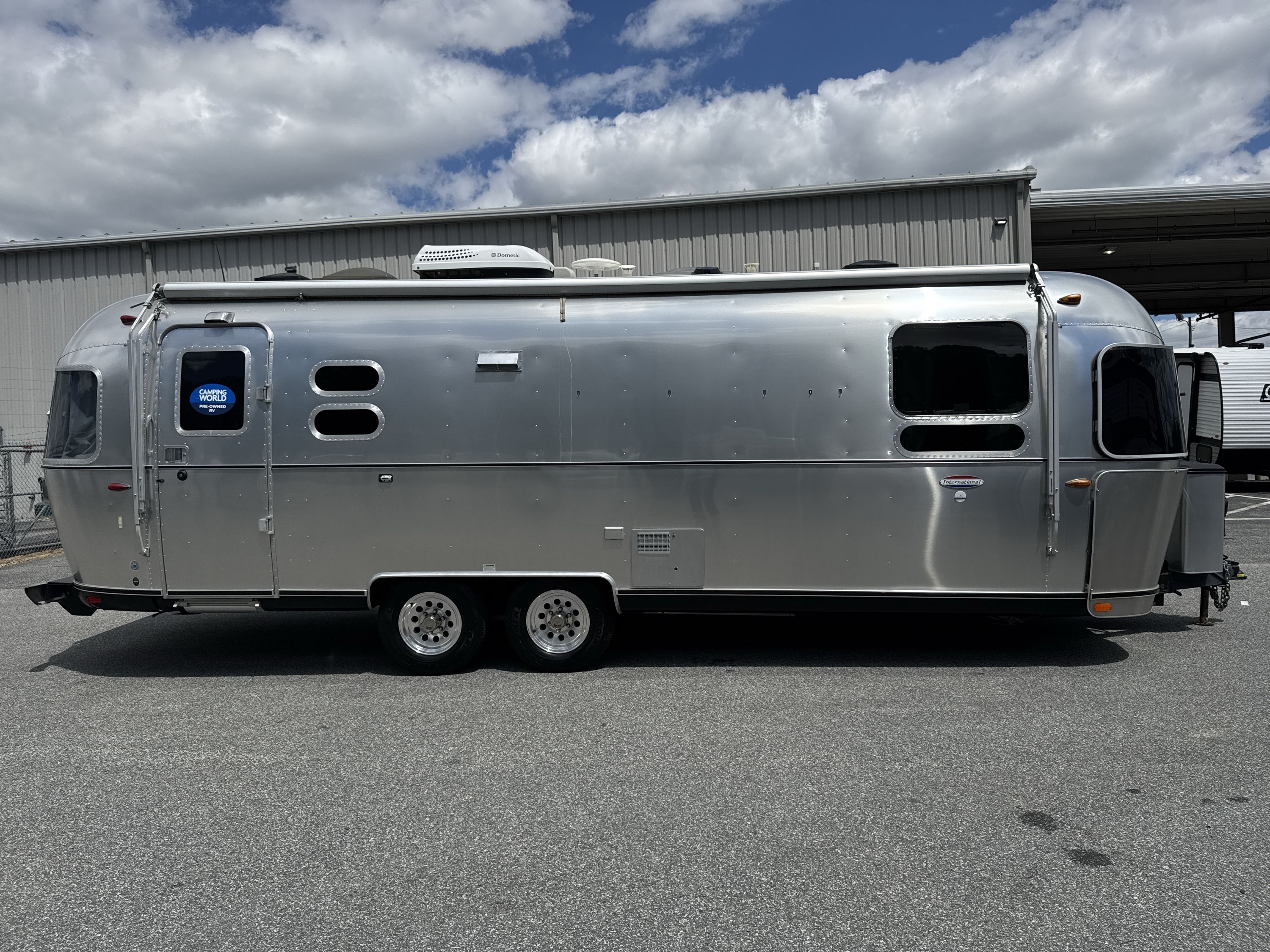 2017 Airstream INTERNATIONAL SERENITY 27FB RV