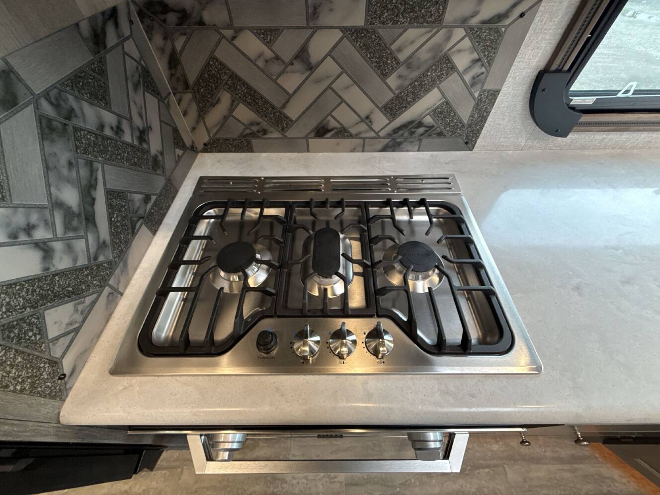 A photo of this 2024 Northwood ARCTIC FOX GRANDE RONDE 27-5L