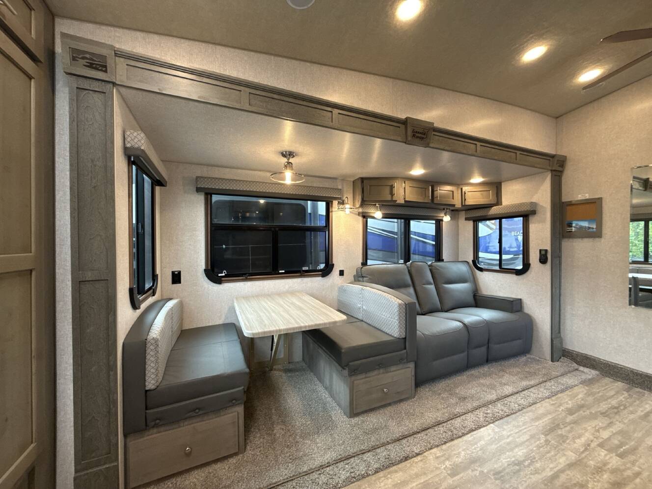 A photo of this 2024 Northwood ARCTIC FOX GRANDE RONDE 27-5L