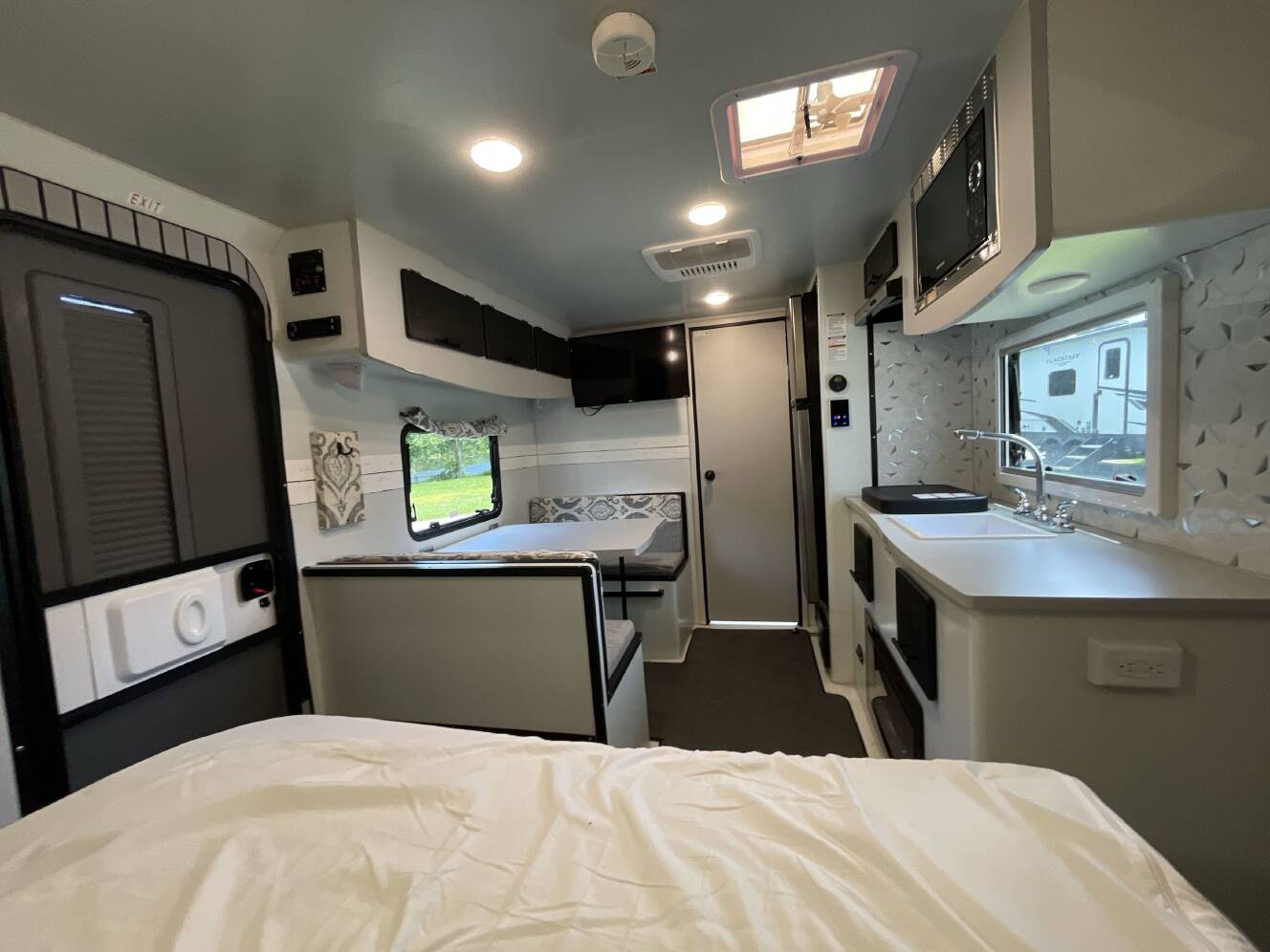 A photo of this 2024 International Rv LIV 201QB