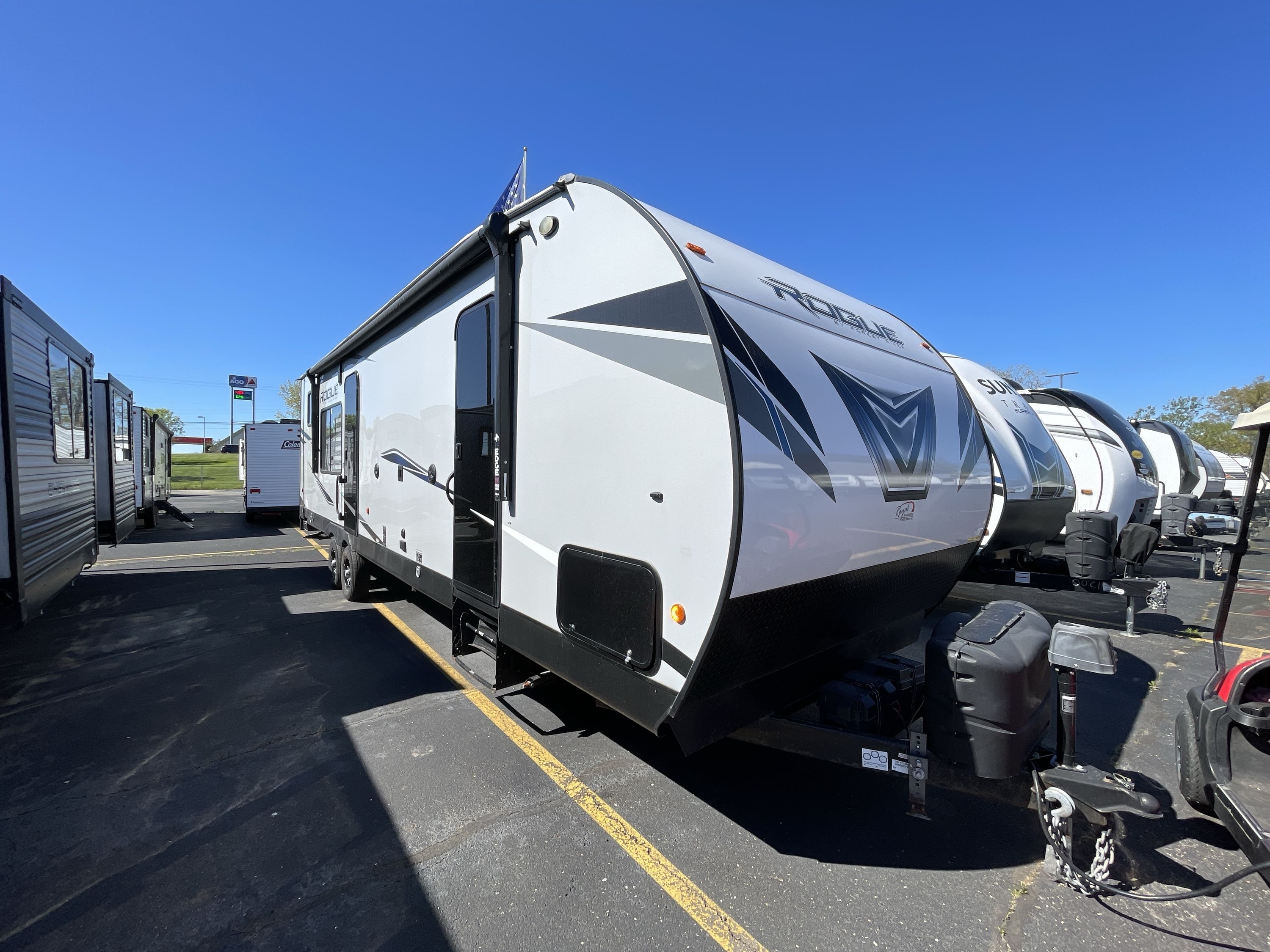 2022 Forest River ROGUE 29KS Travel Trailer Toy Hauler RV