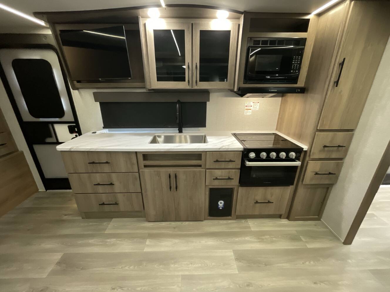 A photo of this 2024 Grand Design IMAGINE 24 24SDE