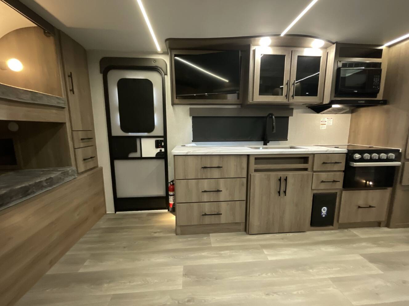A photo of this 2024 Grand Design IMAGINE 24 24SDE