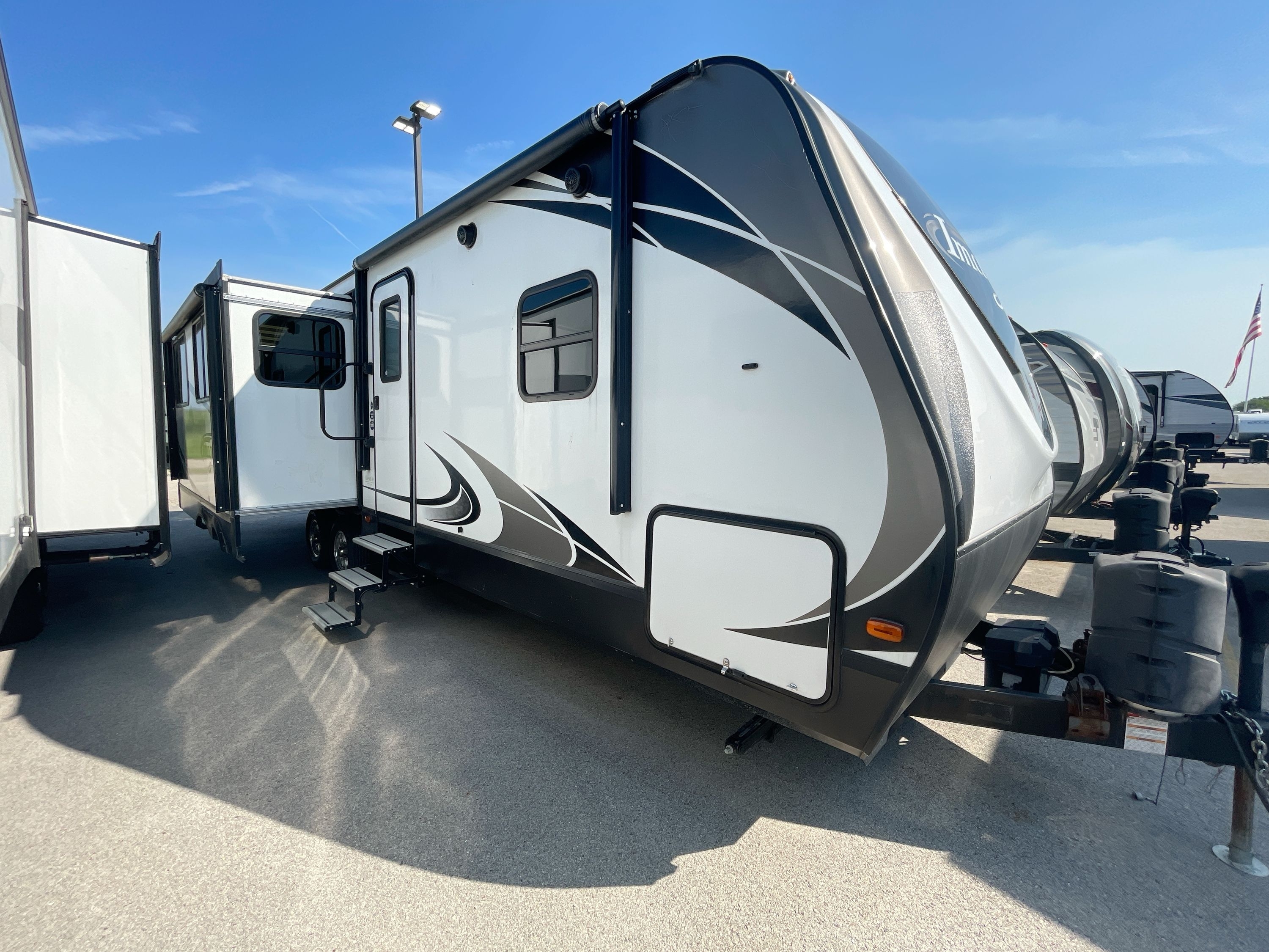 2017 Grand Design IMAGINE 2950RL in braidwood IL