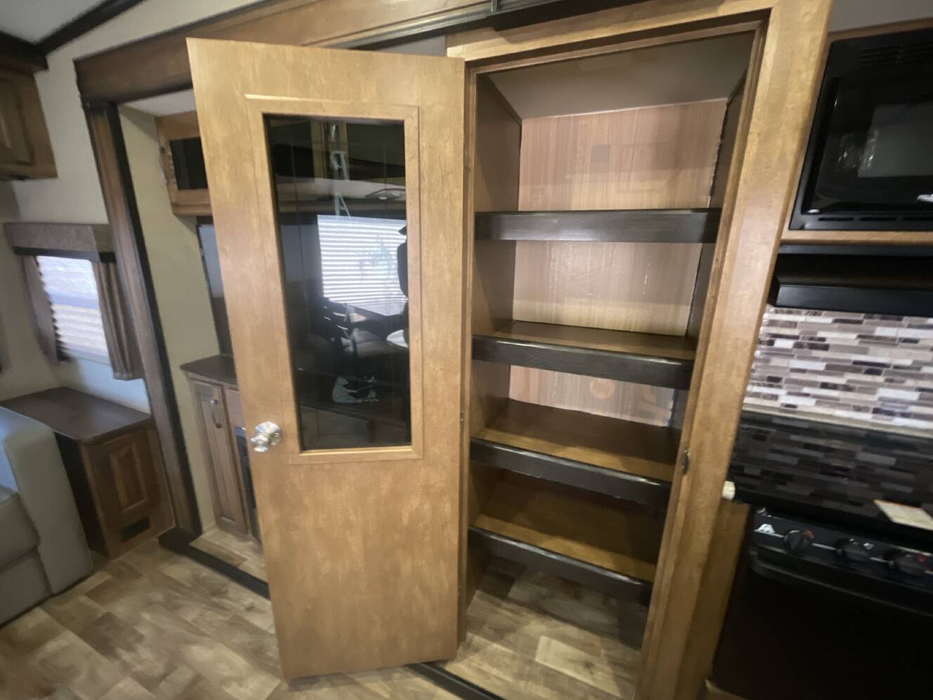 A photo of this 2017 Grand Design REFLECTION 303RLS