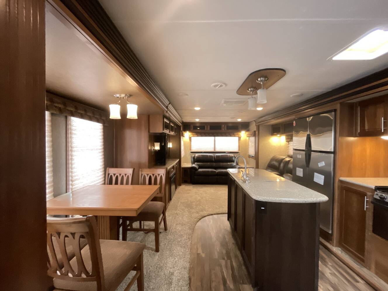 A photo of this 2017 Prime Time LACROSSE 330RST