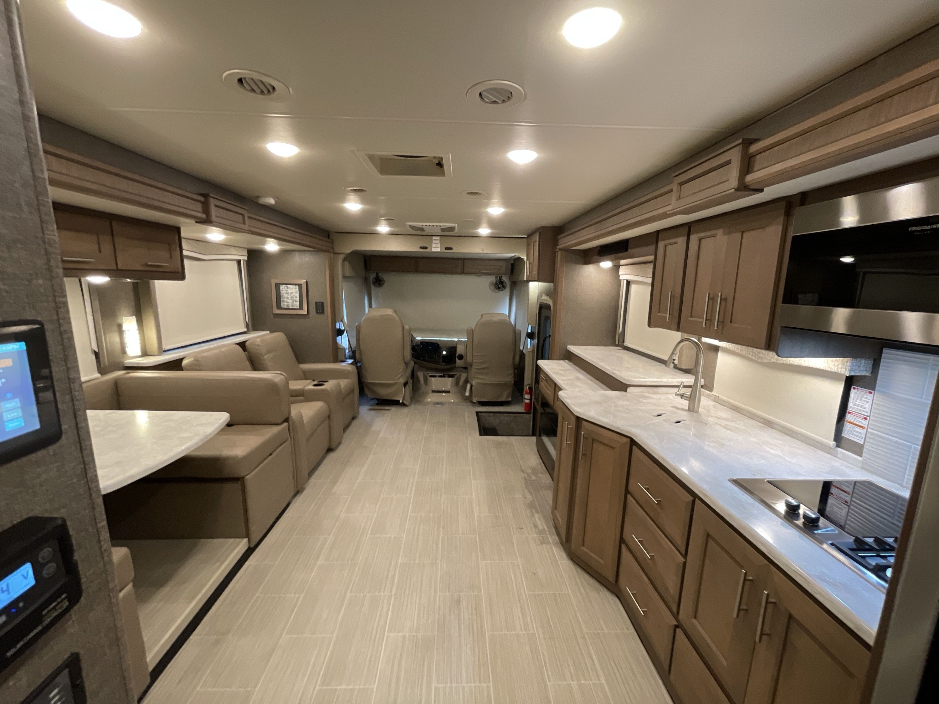 2022 Thor CHALLENGER 37FH in katy TX