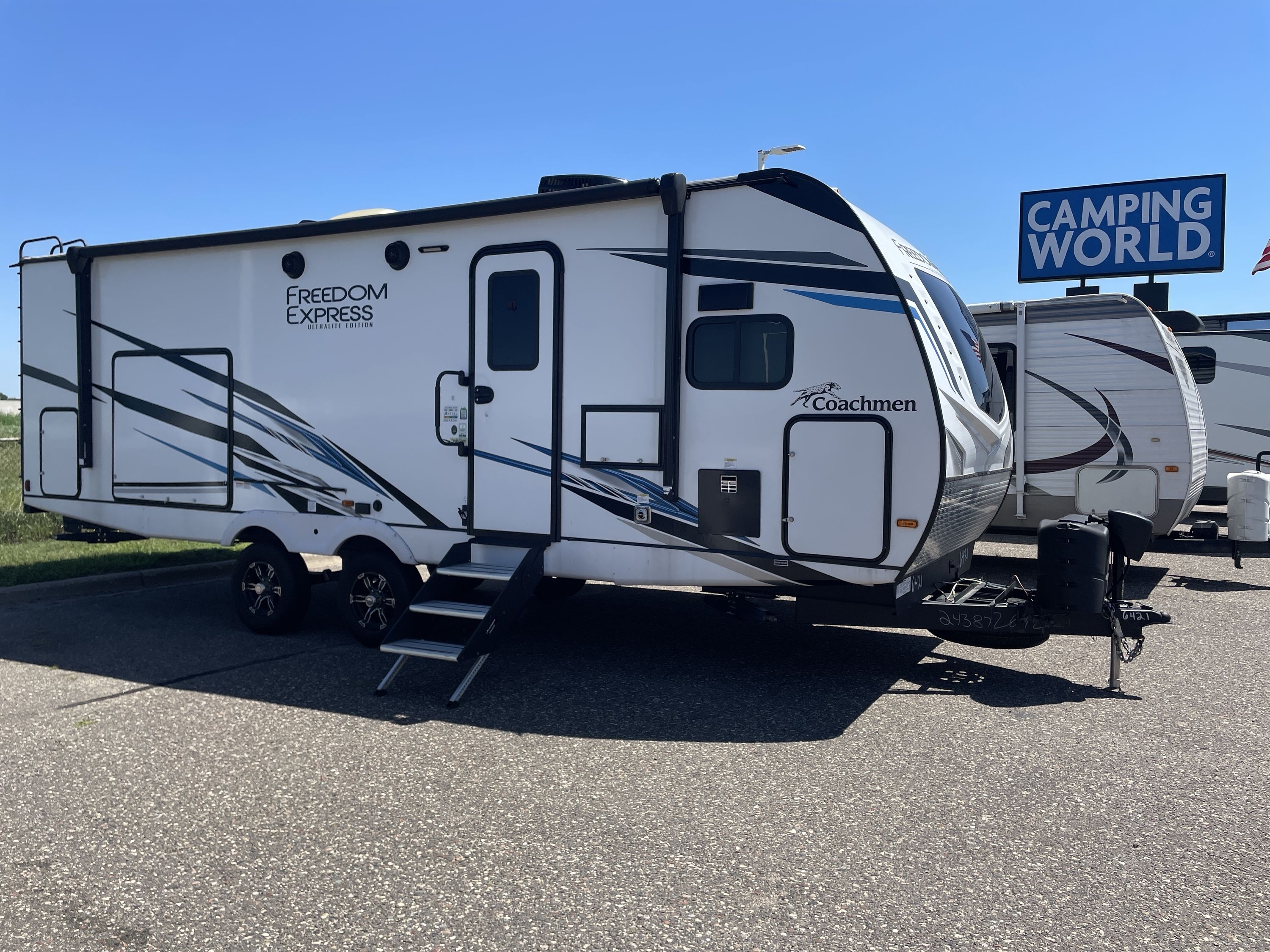 2023 Coachmen FREEDOM EXPRESS ULTRA LITE 259FKDS in monticello MN