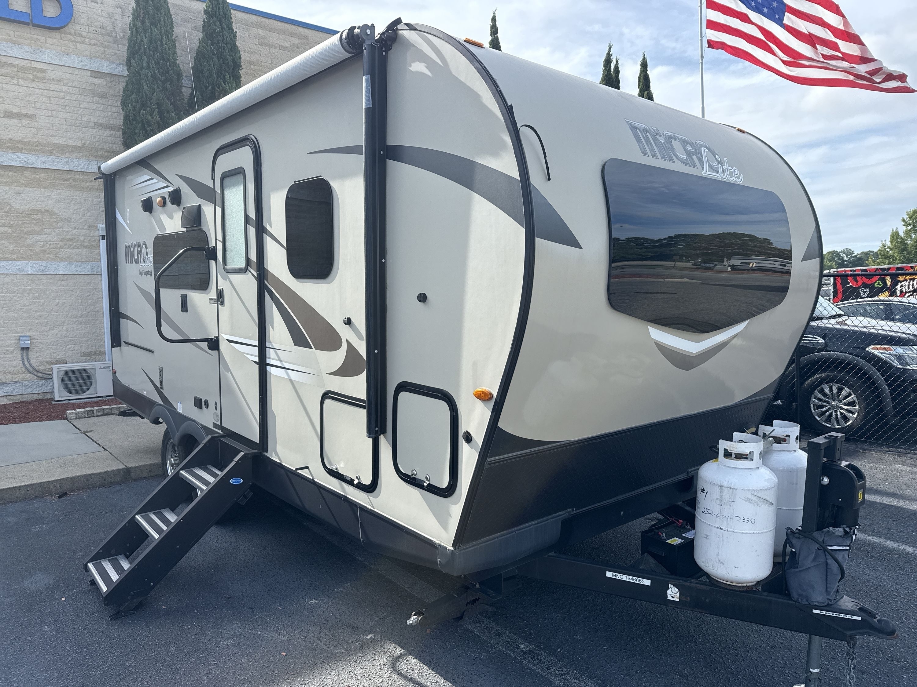 2020 Forest River FLAGSTAFF MICRO LITE 21DS RV