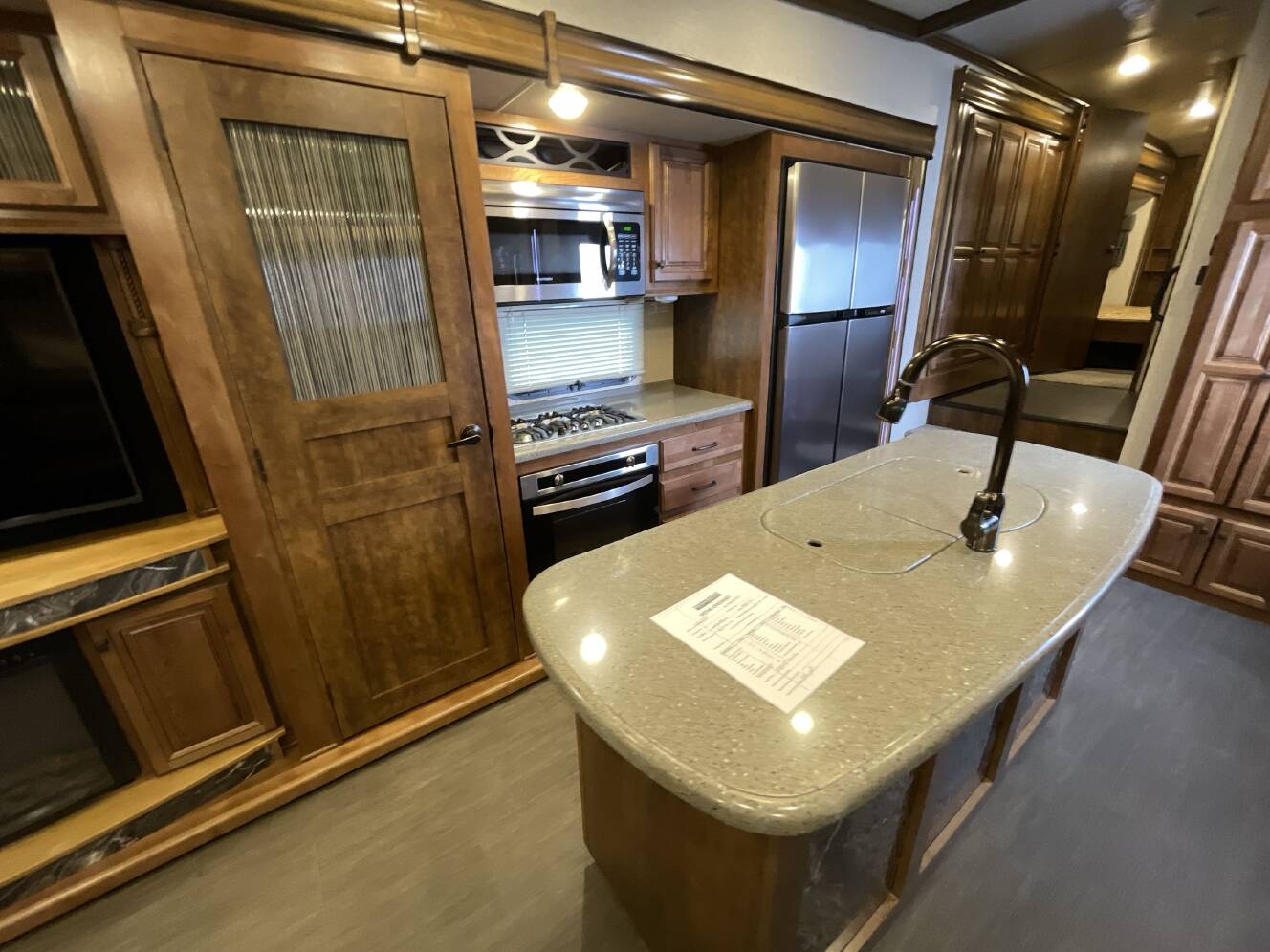 A photo of this 2017 Heartland BIG COUNTRY 3560SS