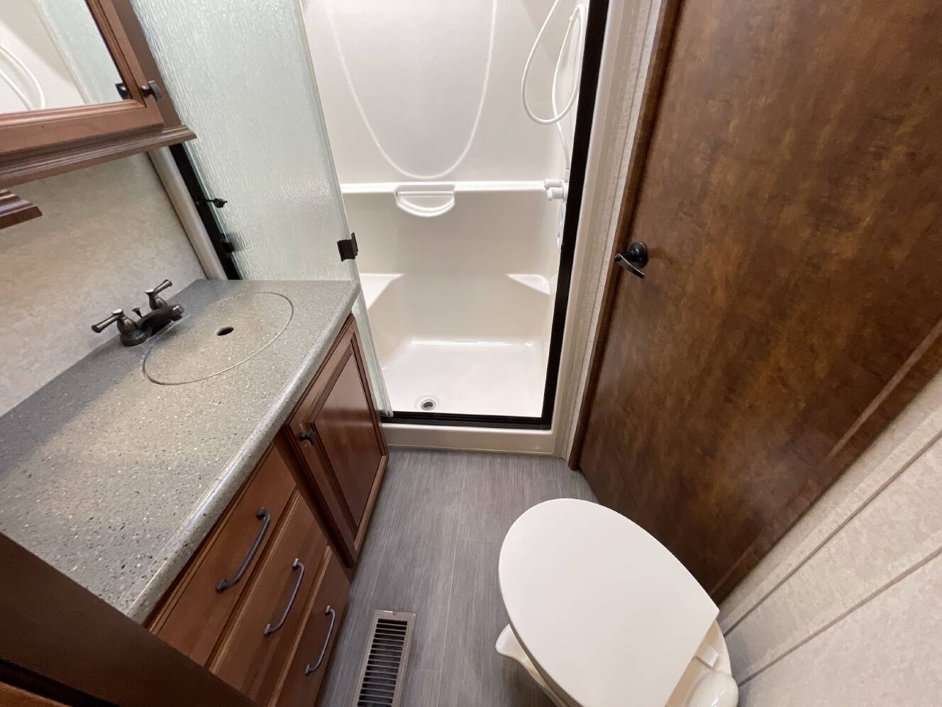 A photo of this 2017 Heartland BIG COUNTRY 3560SS