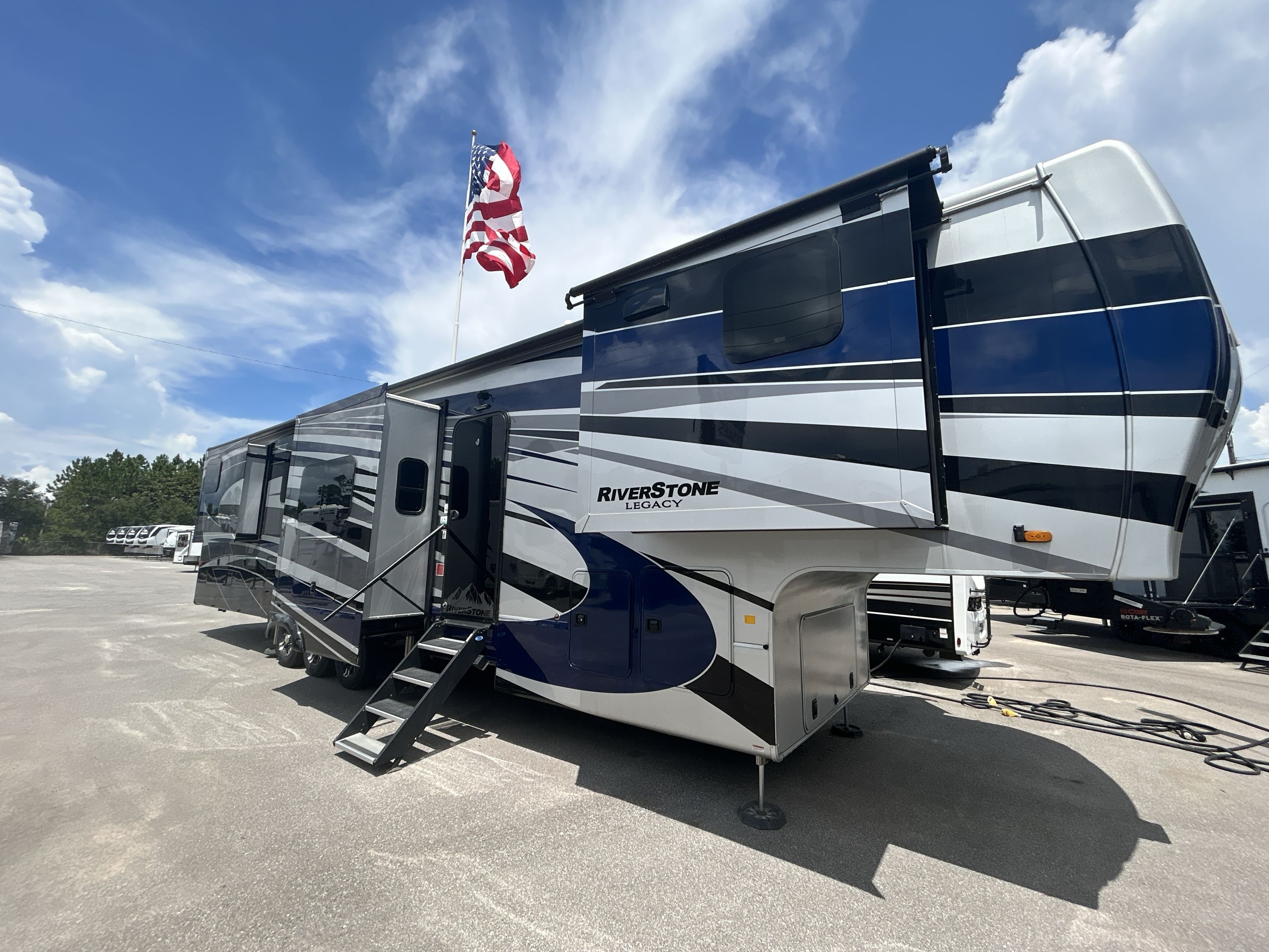 2024 Forest River RIVERSTONE 421FK in gulf breeze FL
