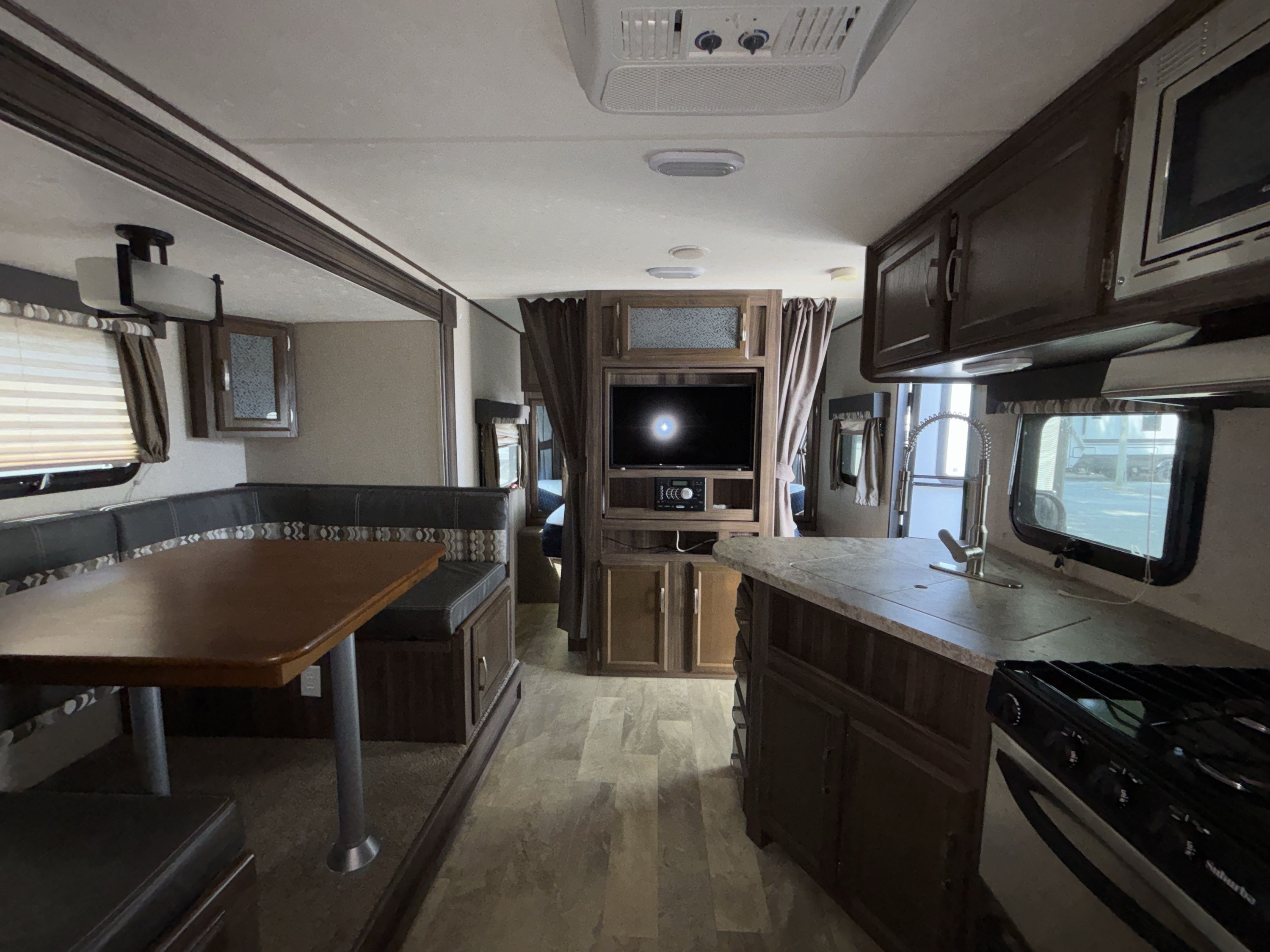 2018 Coachmen APEX 215RBK in hope mills NC