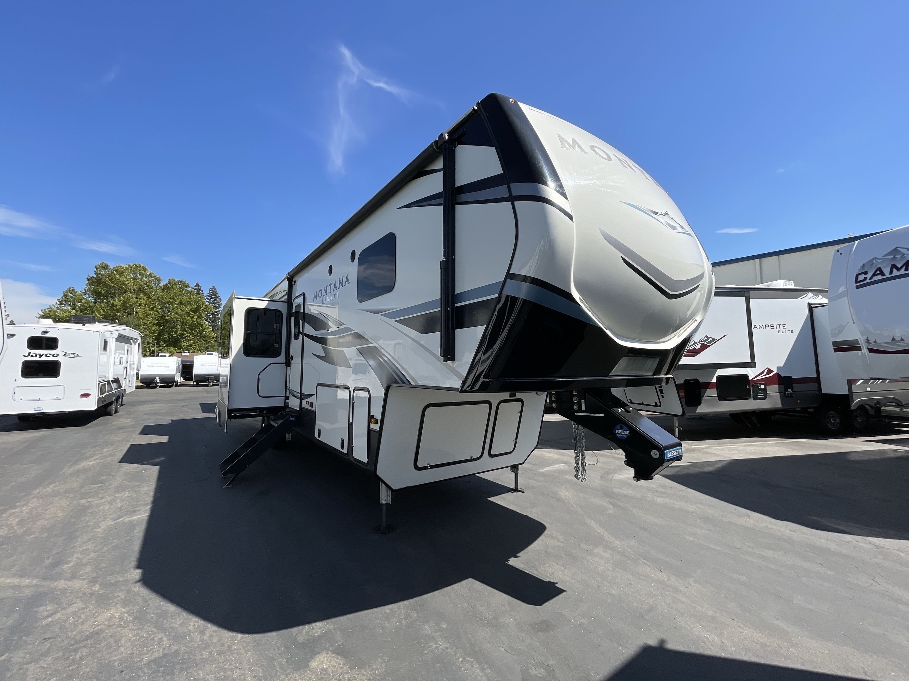 2021 Keystone MONTANA LEGACY 3790RD RV