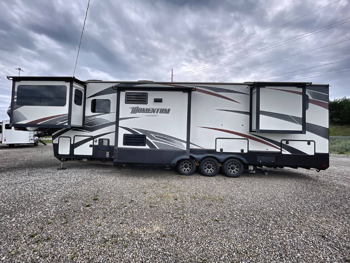 A photo of this 2017 Grand Design MOMENTUM 376TH