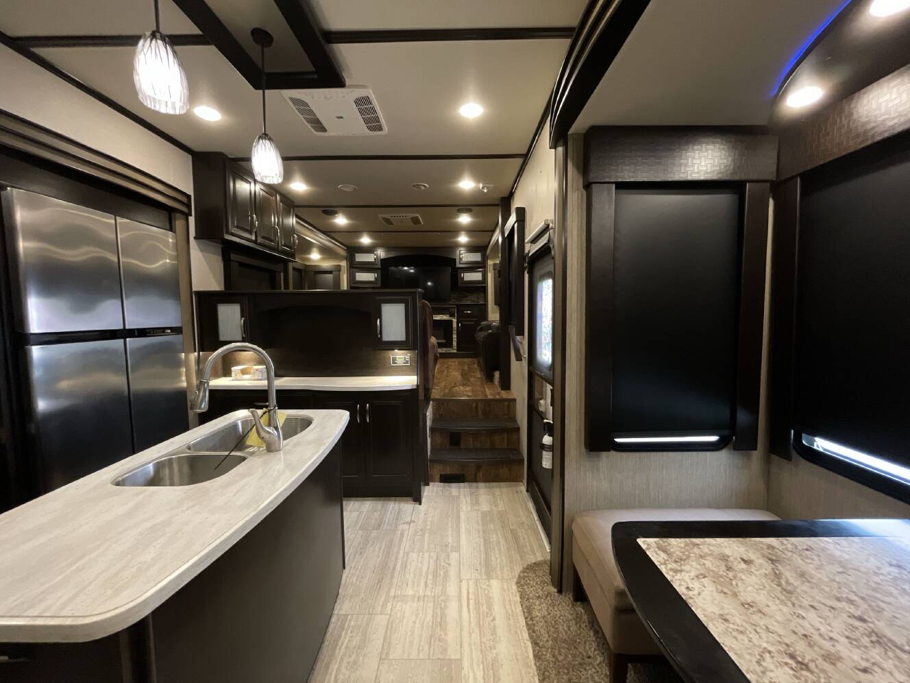 A photo of this 2017 Grand Design MOMENTUM 376TH