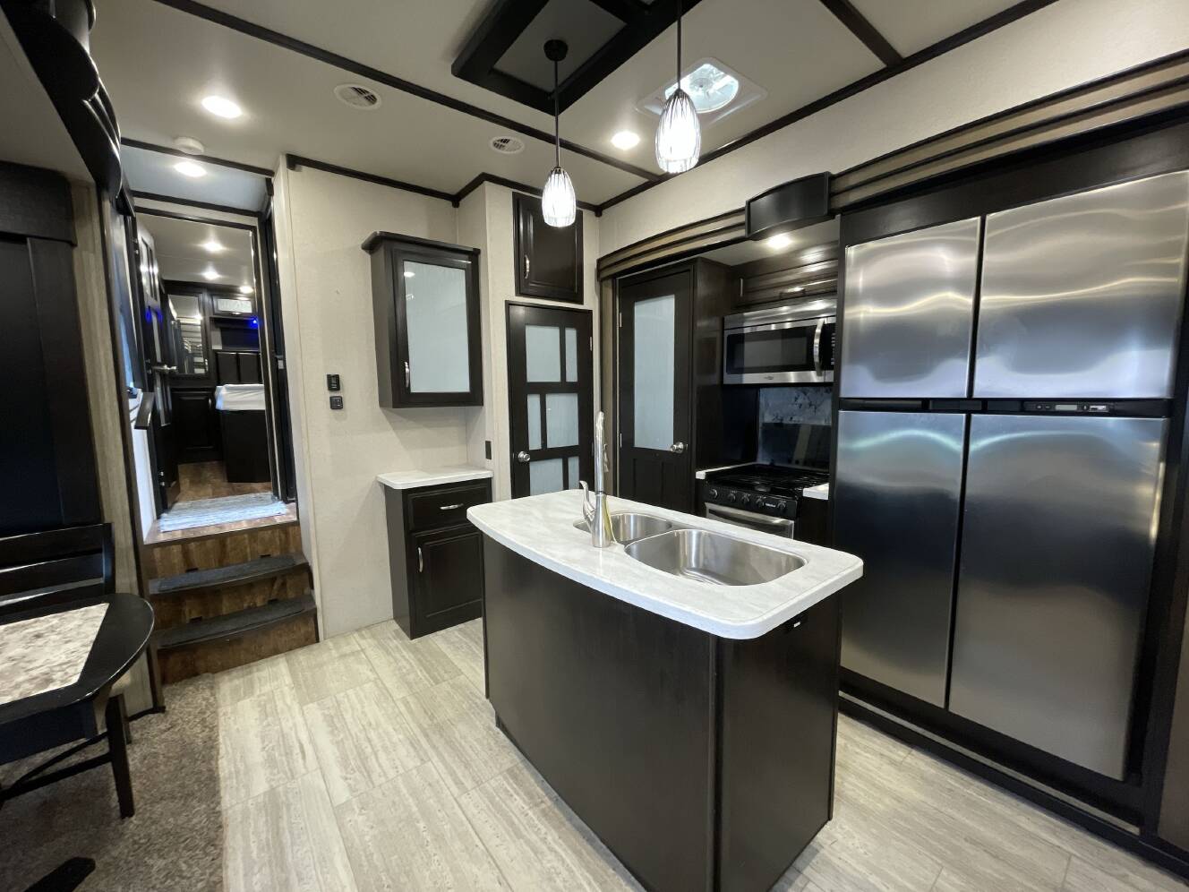 A photo of this 2017 Grand Design MOMENTUM 376TH
