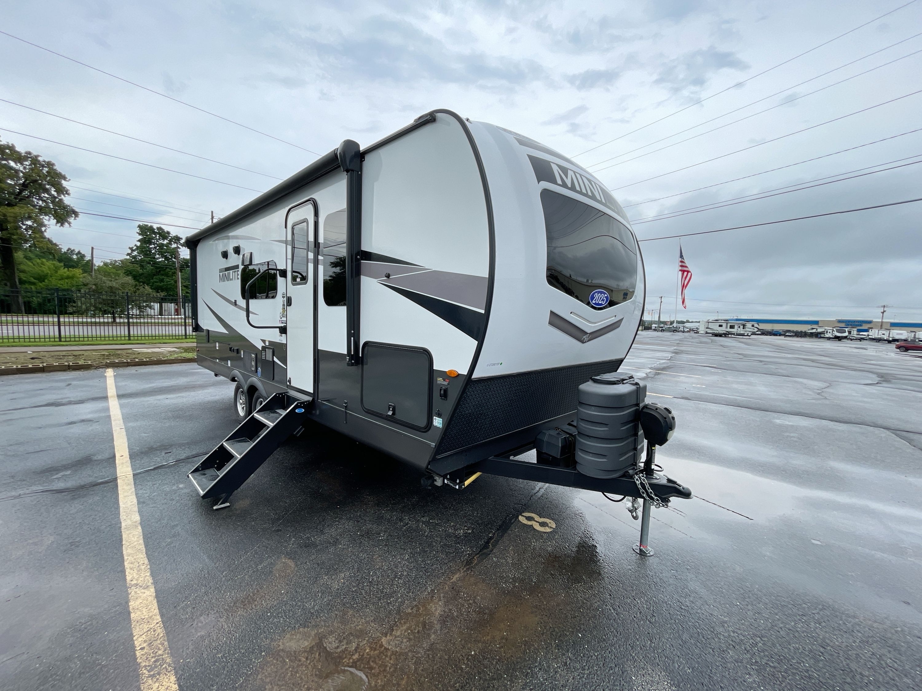 2025 Forest River ROCKWOOD MINI LITE 2519S in richmond IN