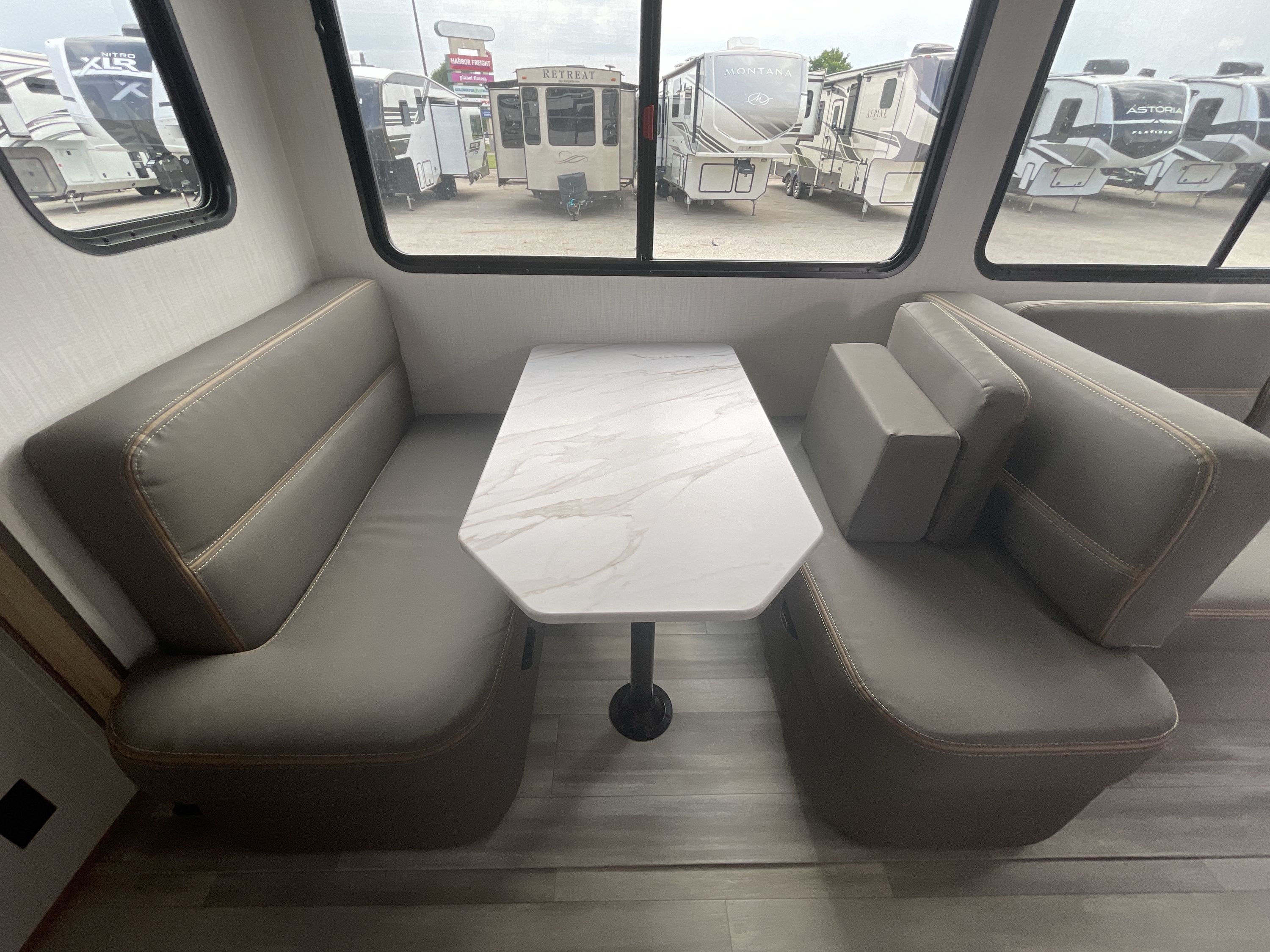 2025 Cruiser Rv AVENIR 27BH A-27BH in coldwater MI