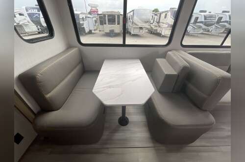 2025 Cruiser Rv AVENIR 27BH A-27BH in coldwater MI