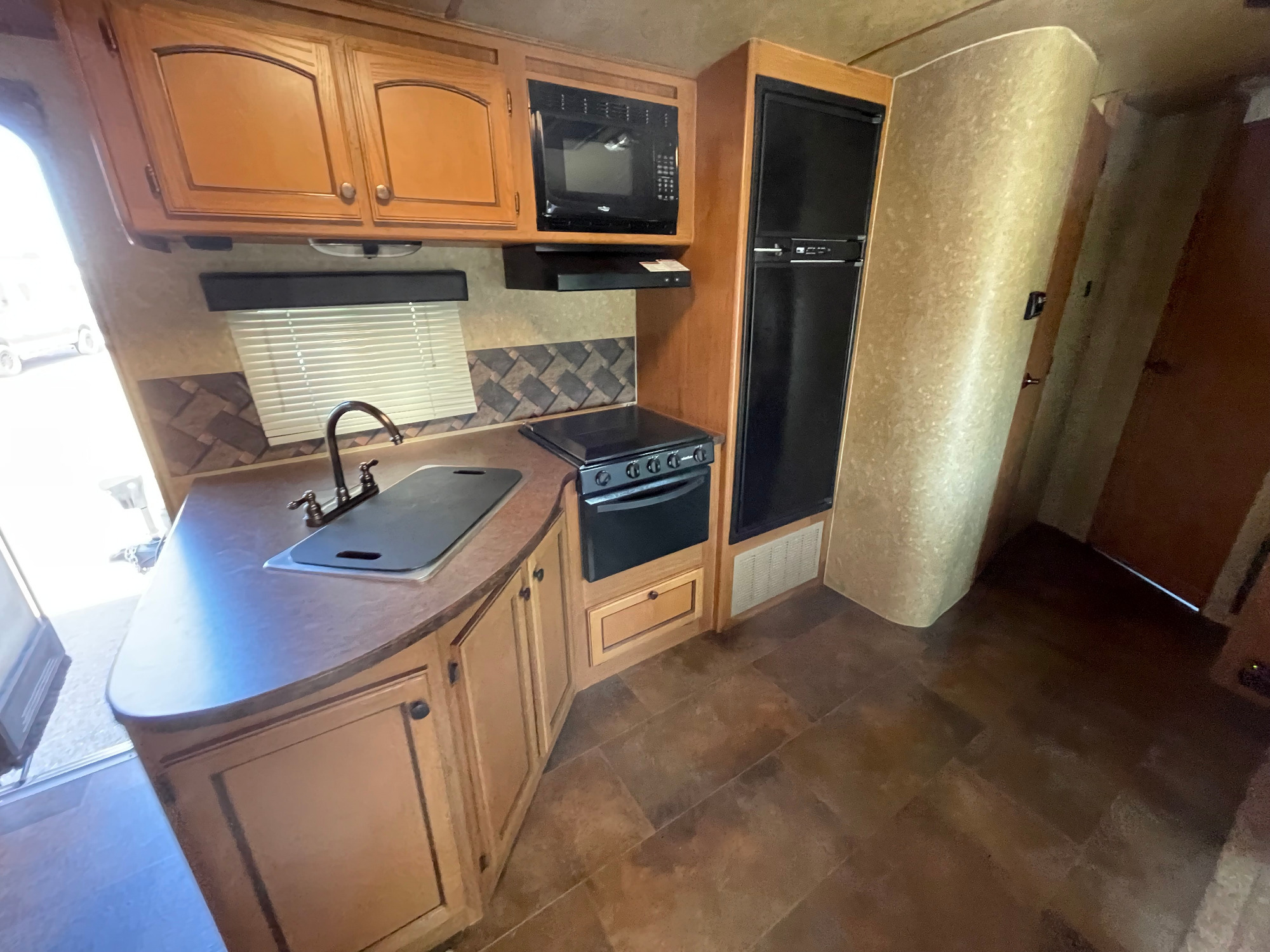 2015 Crossroads SUNSET TRAIL 300BH in idaho falls ID