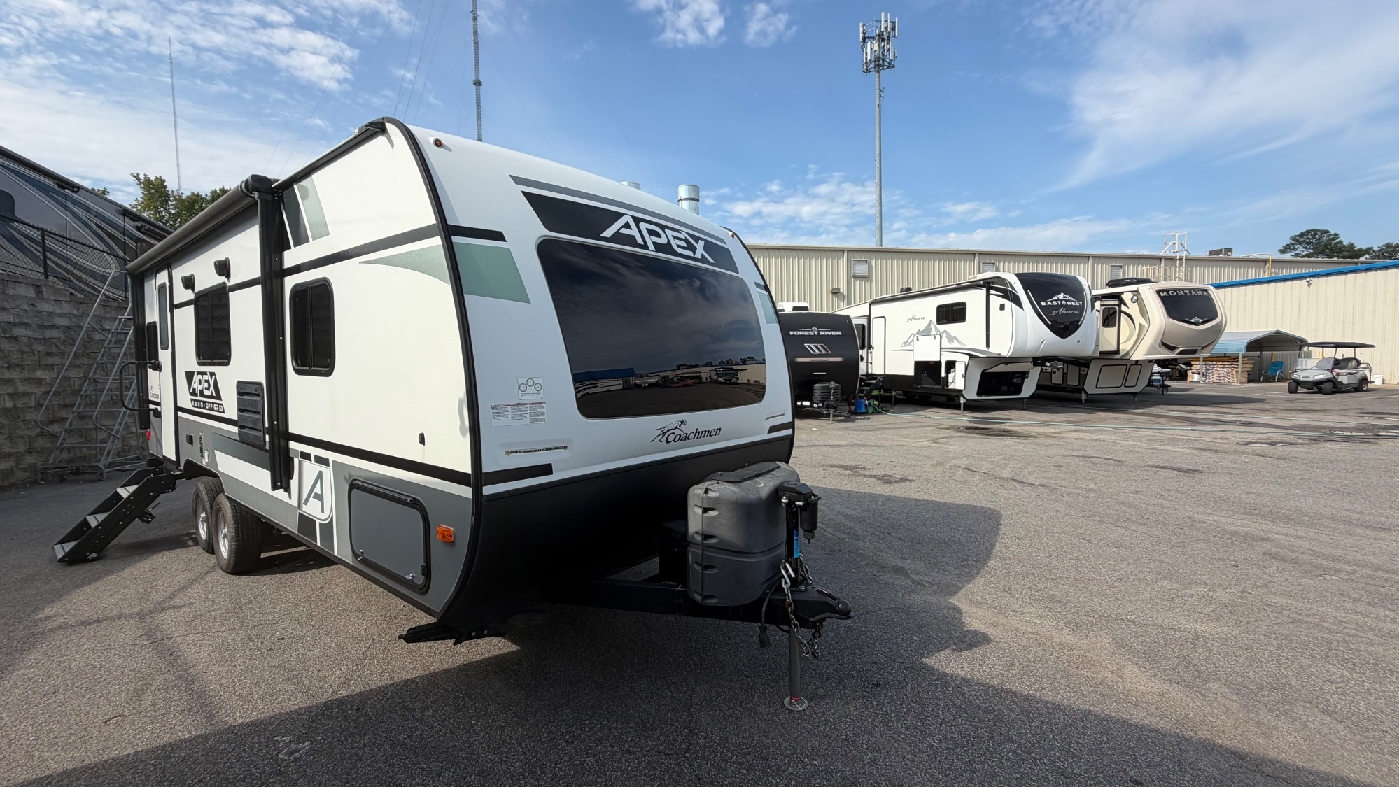 2022 Coachmen APEX NANO 213RDS in garner NC