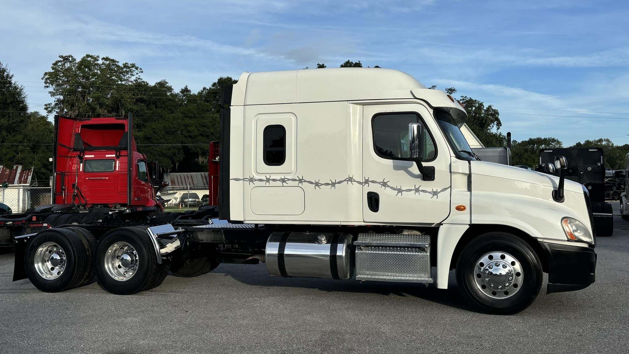 2017 FREIGHTLINER CASCADIA 125 in Citra, FL