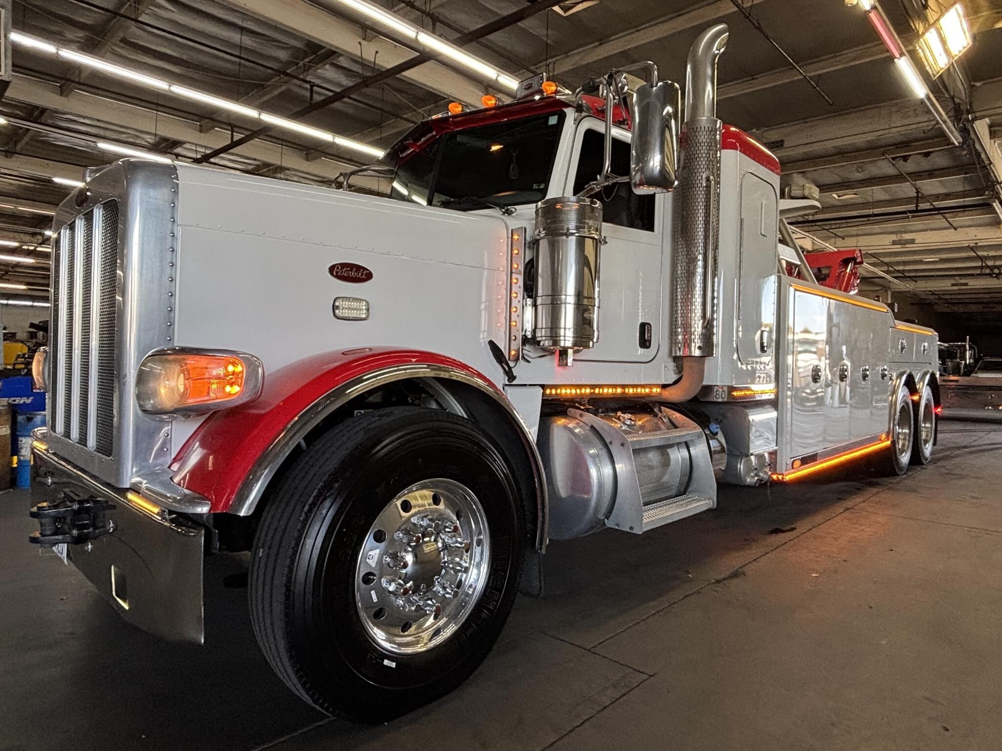 2013 PETERBILT 388 in Fullerton, CA