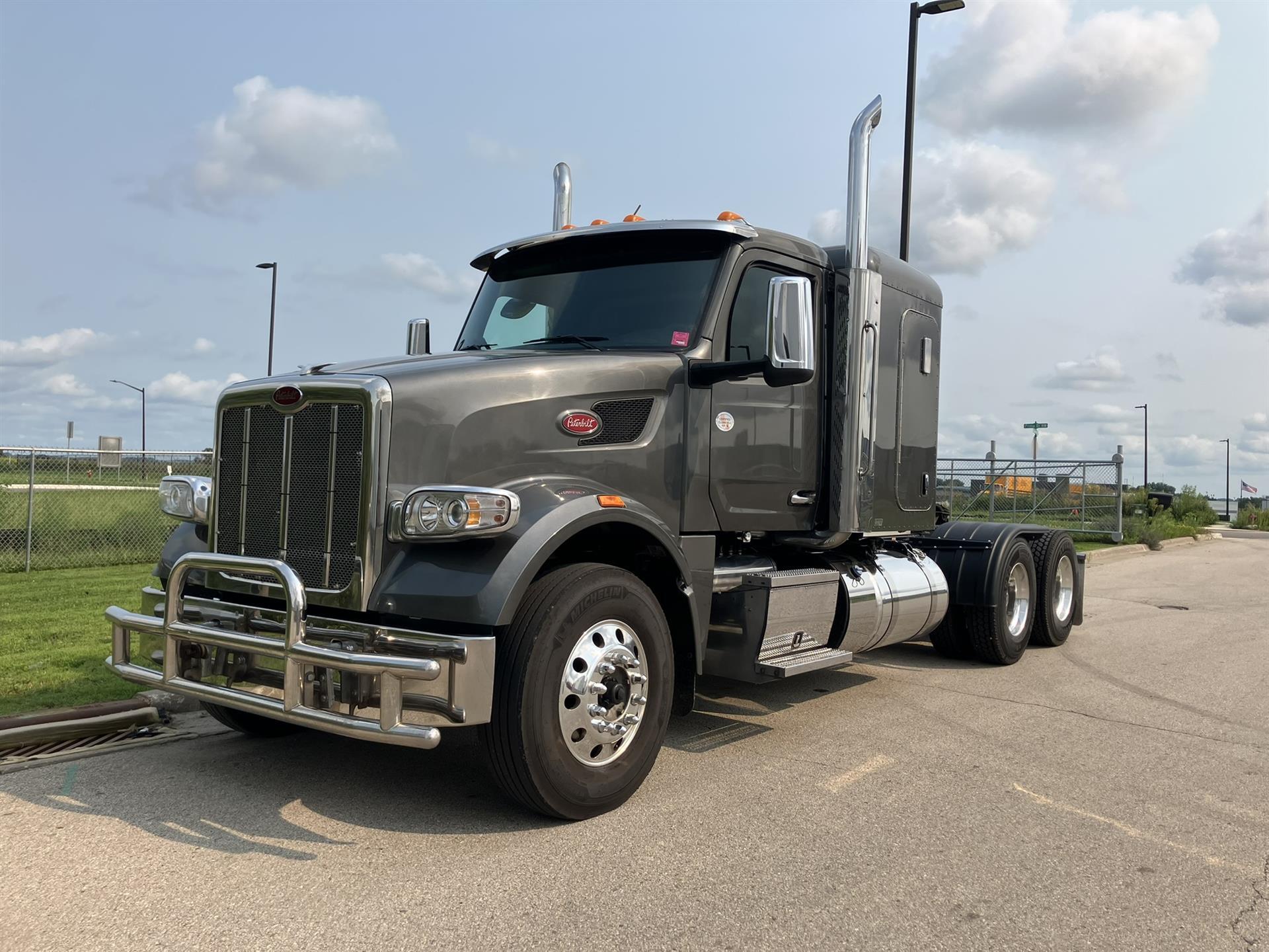 2023 PETERBILT 567 in Stewartville, MN