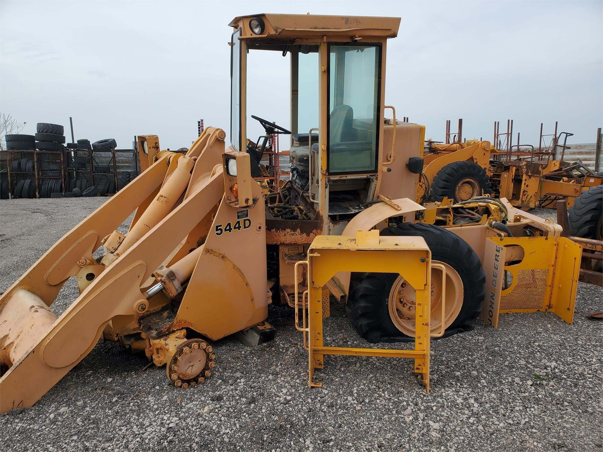1987 DEERE 544D in Ottawa Lake, MI