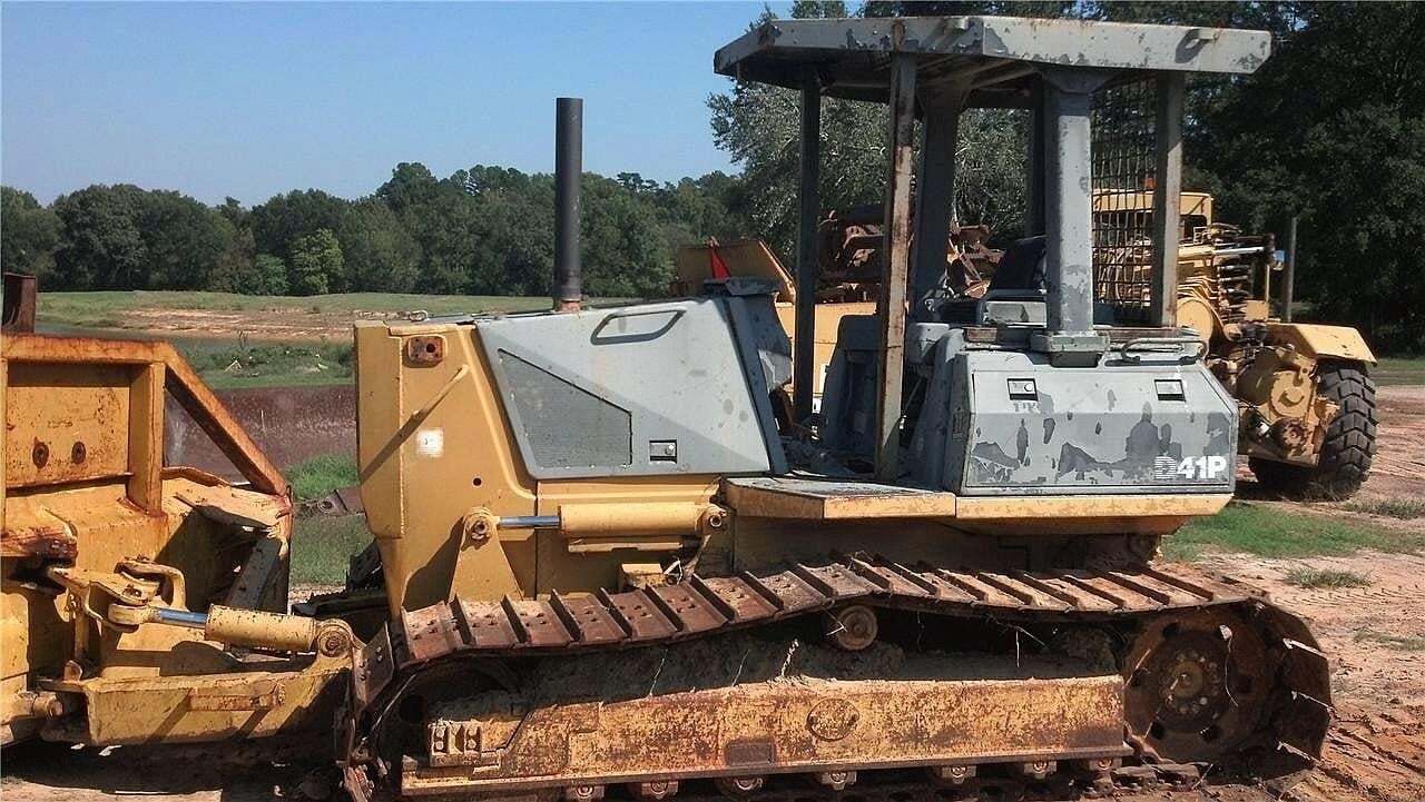 KOMATSU D41P-6 in Hughes Springs, TX