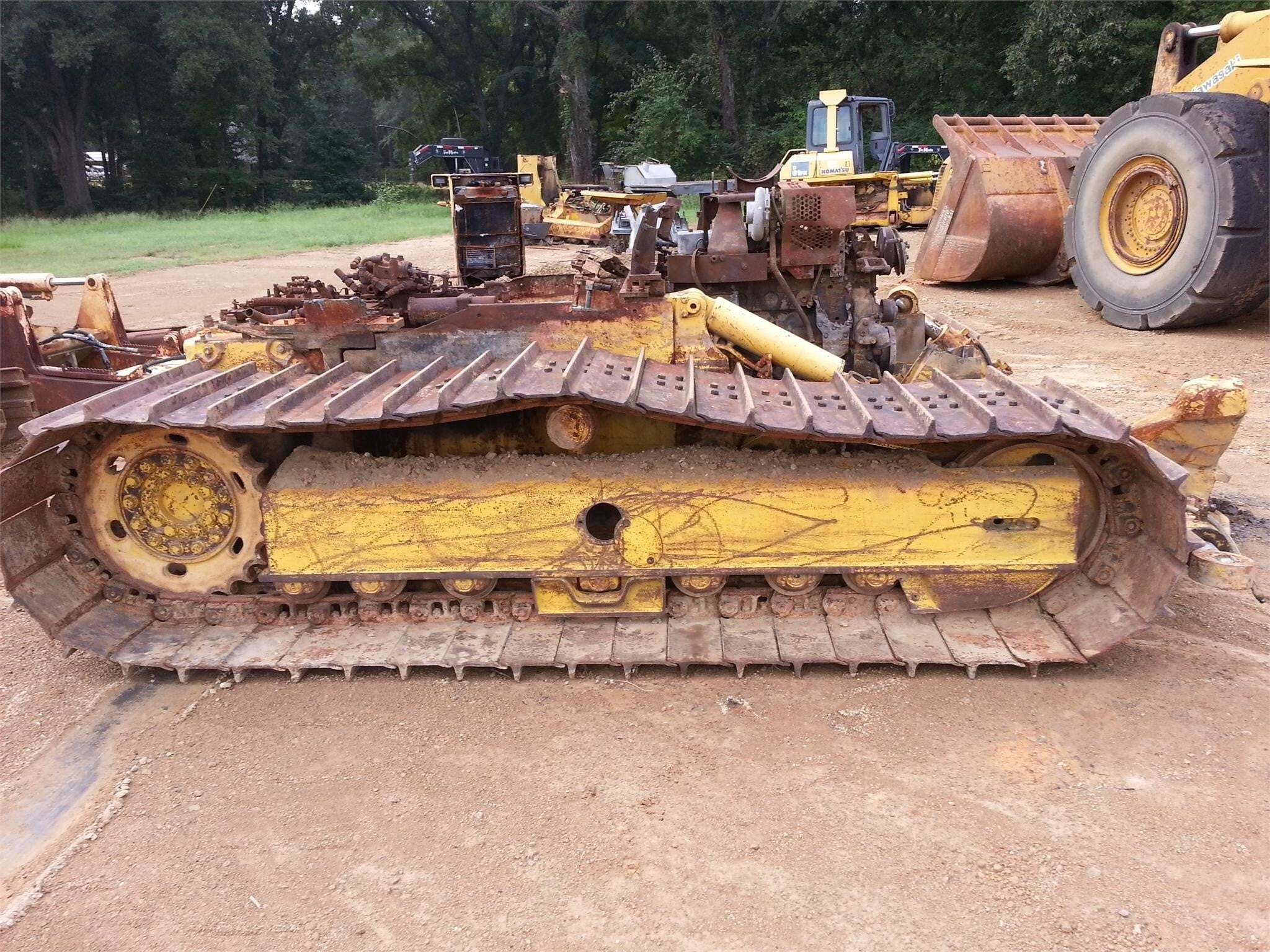 KOMATSU D41P-6 in Hughes Springs, TX