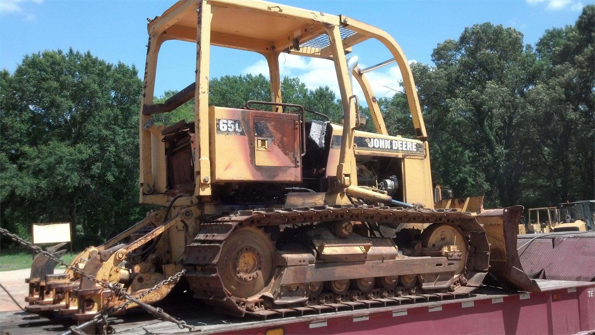 DEERE 650G in Hughes Springs, TX