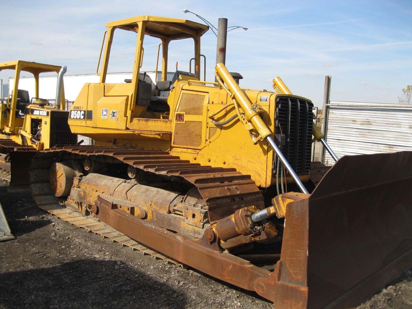 1996 DEERE 850C LGP I in Ottawa Lake, MI