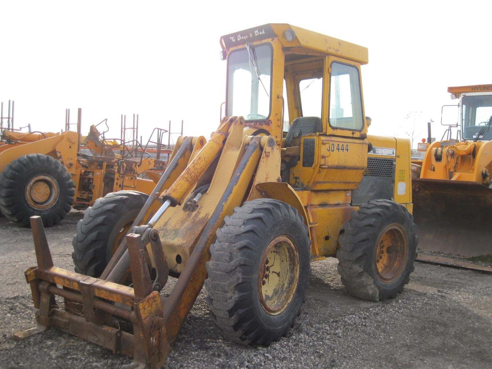 1978 DEERE 444 in Ottawa Lake, MI
