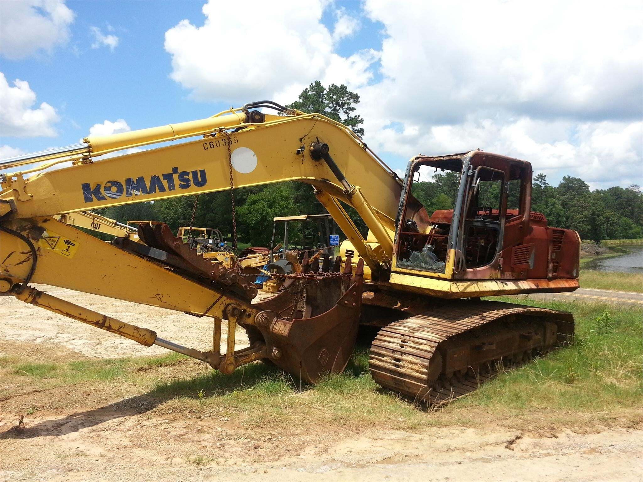 KOMATSU PC200 LC-8 in Hughes Springs, TX