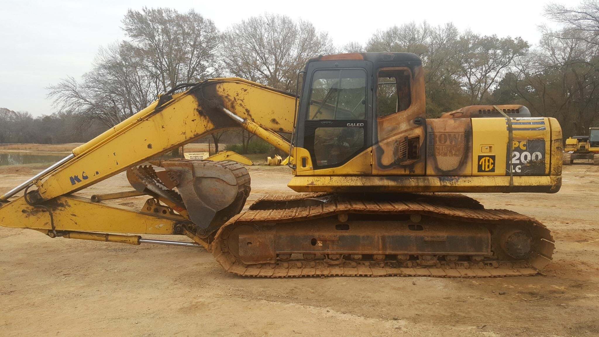 KOMATSU PC200 LC-7 in Hughes Springs, TX