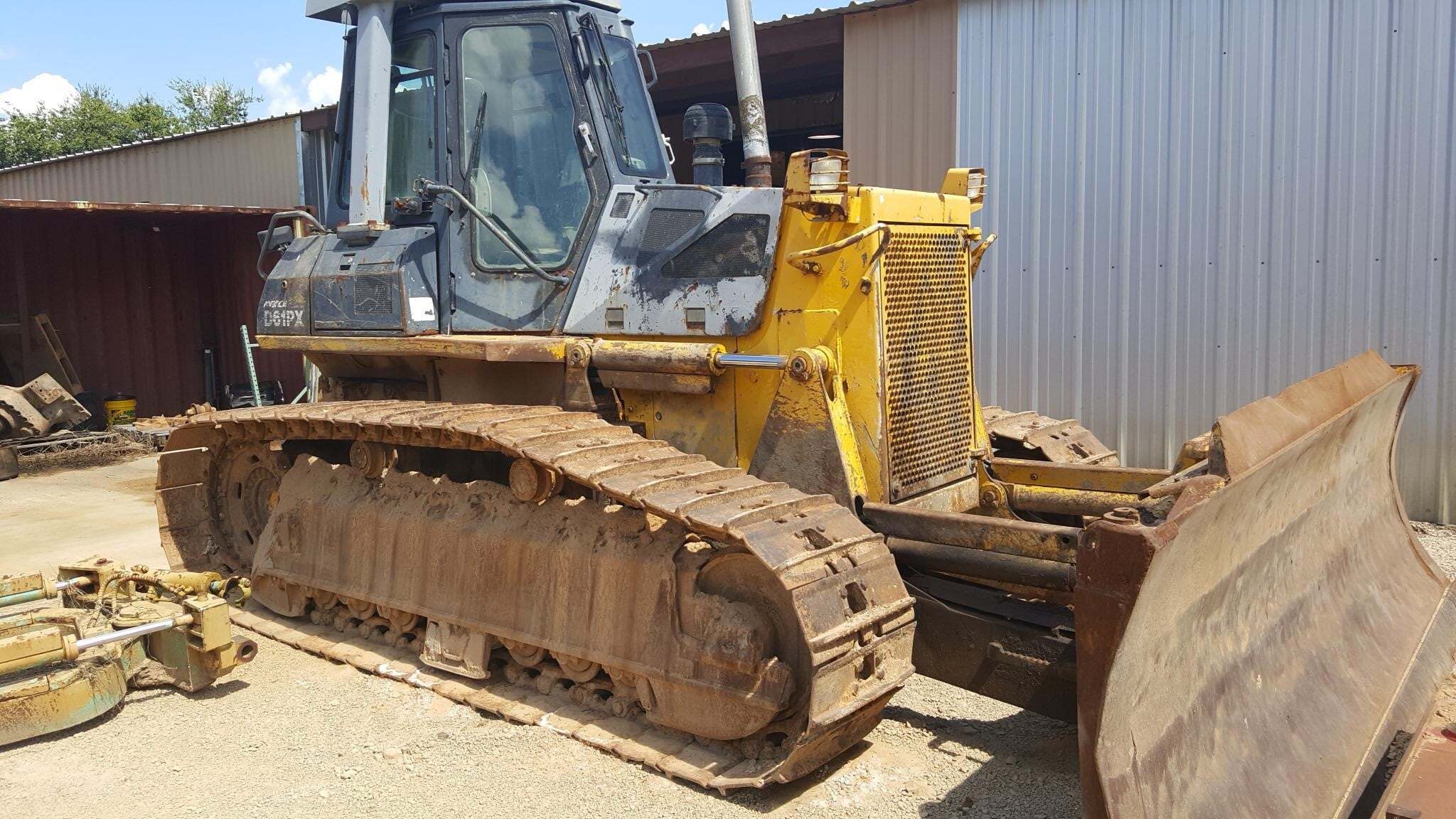 KOMATSU D61PX-12 in Hughes Springs, TX