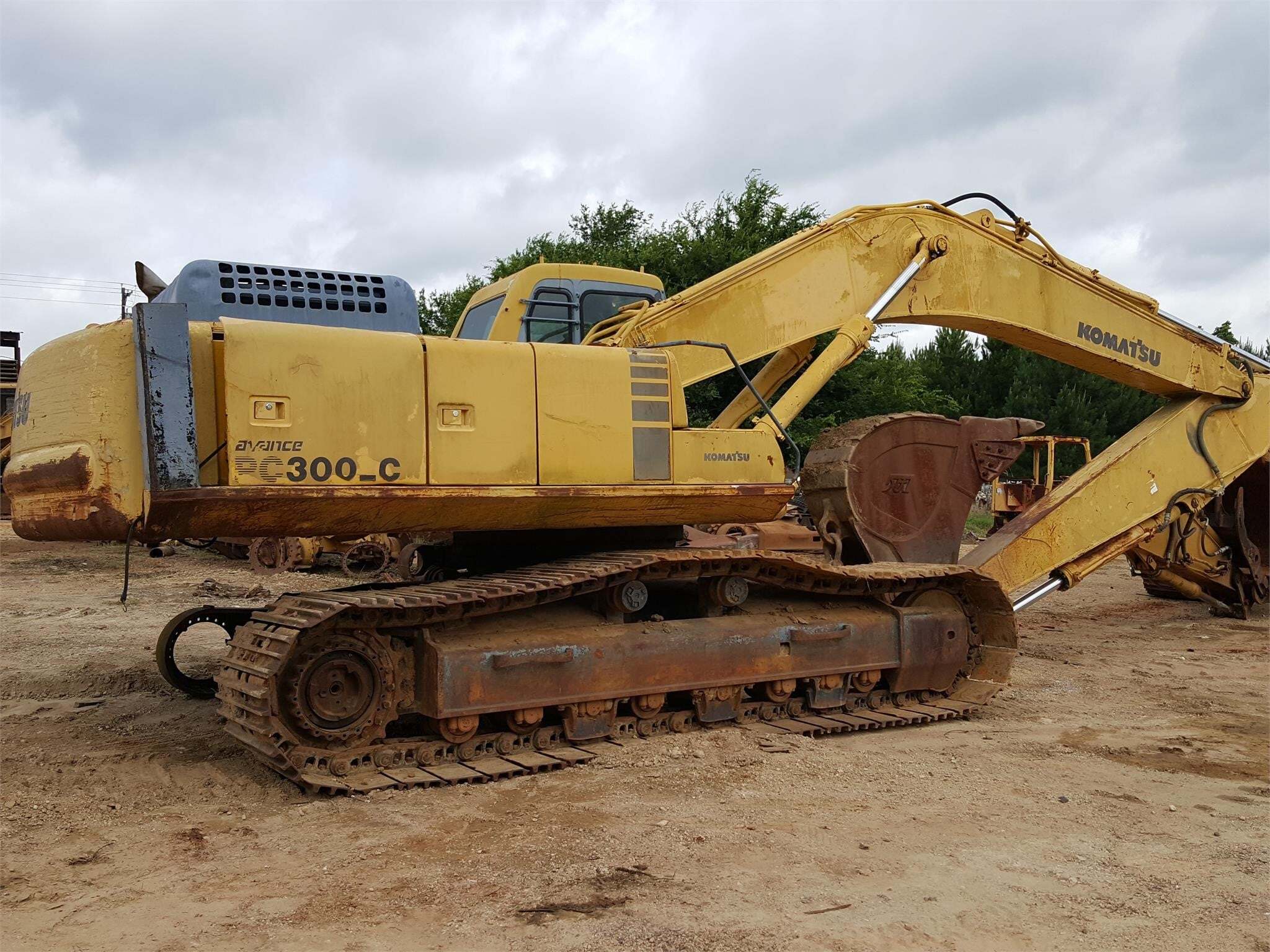 KOMATSU PC300 LC-6LE in Hughes Springs, TX