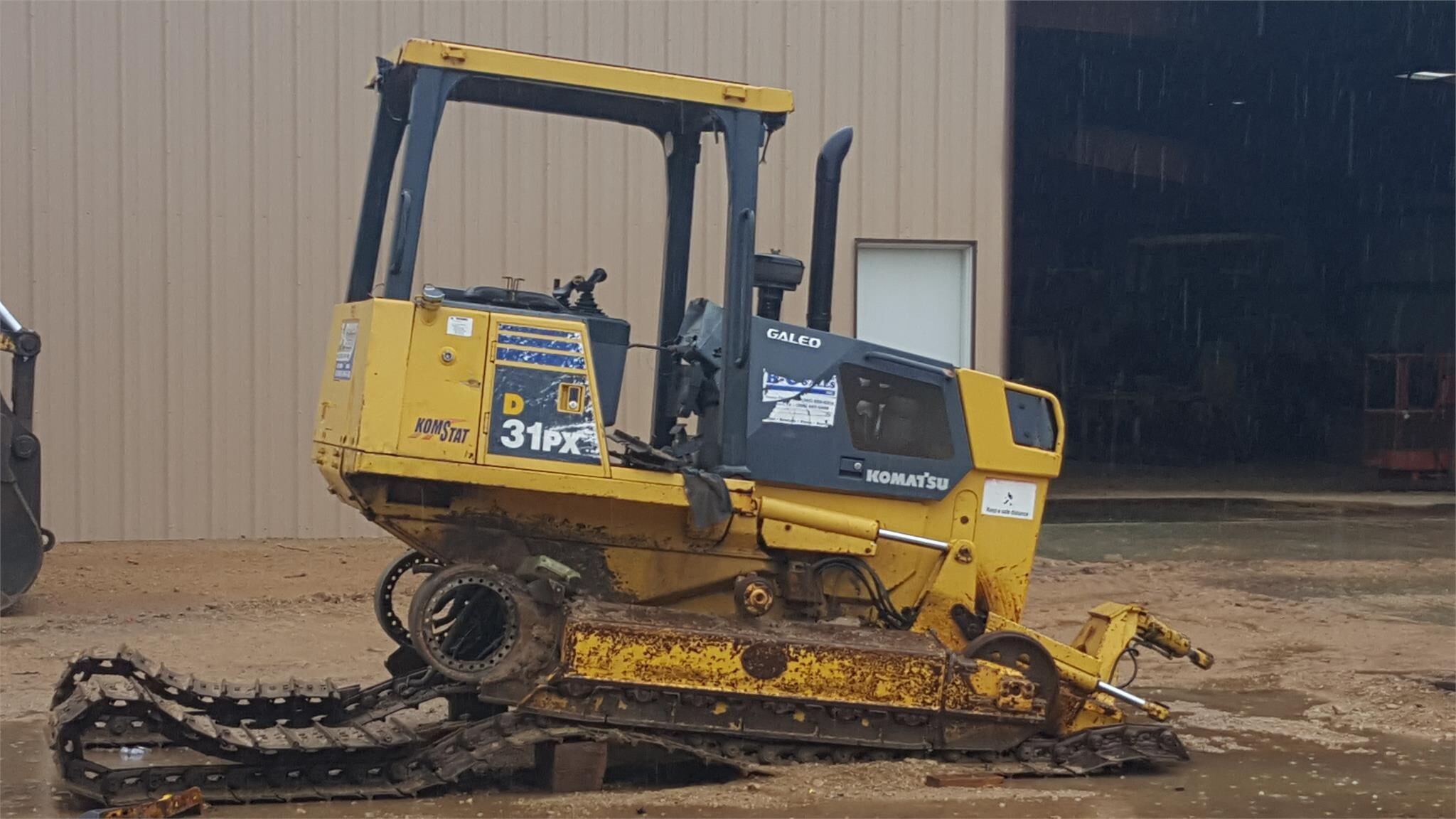KOMATSU D31PX-21 in Hughes Springs, TX