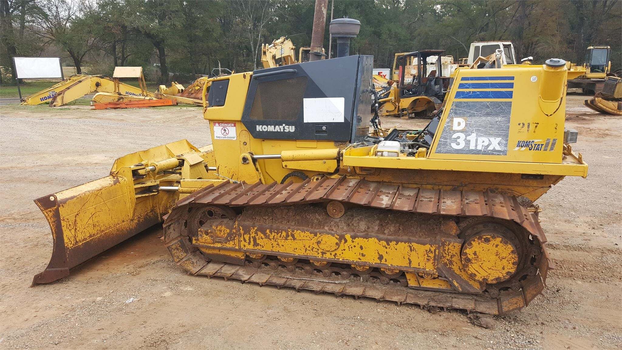 KOMATSU D31PX-21A in Hughes Springs, TX