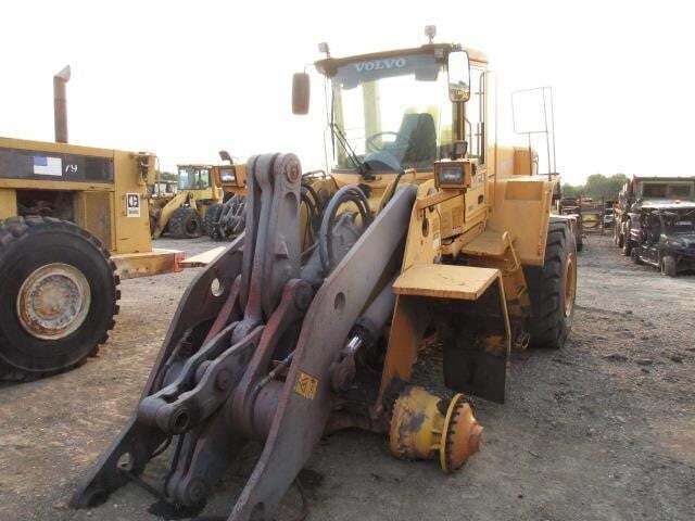 2005 VOLVO L150E in Holland, MI